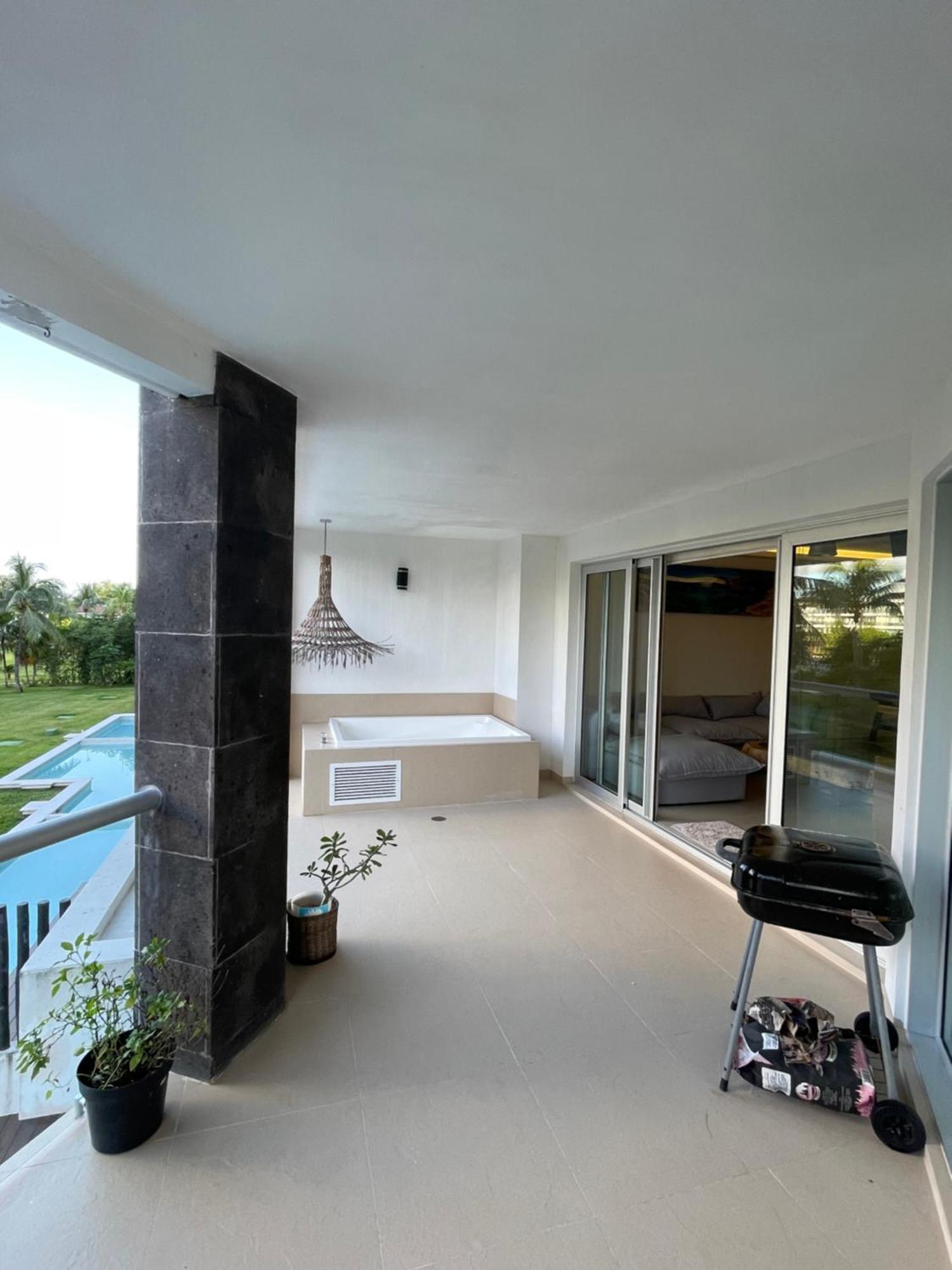 Mareazul Apartment