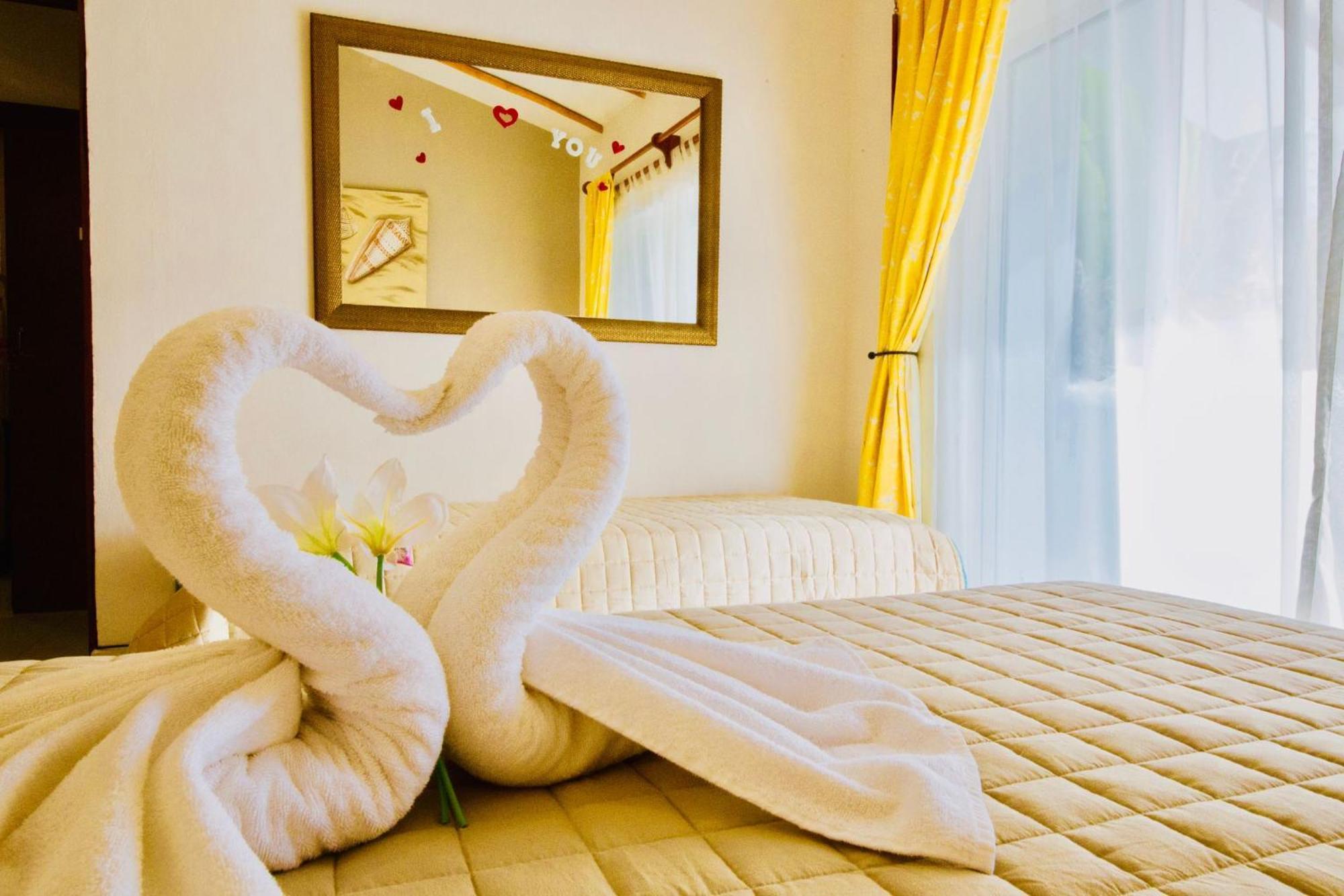 Deluxe Budget Balcony With Swimming Pool Air Conditioning And Parking 3*
