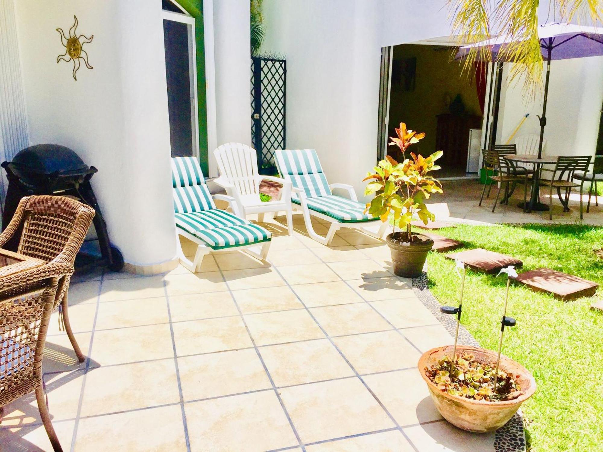 Deluxe Jacuzzi Balcony With Swimming Pool Air Conditioning And Parking Guest house Playa del Carmen