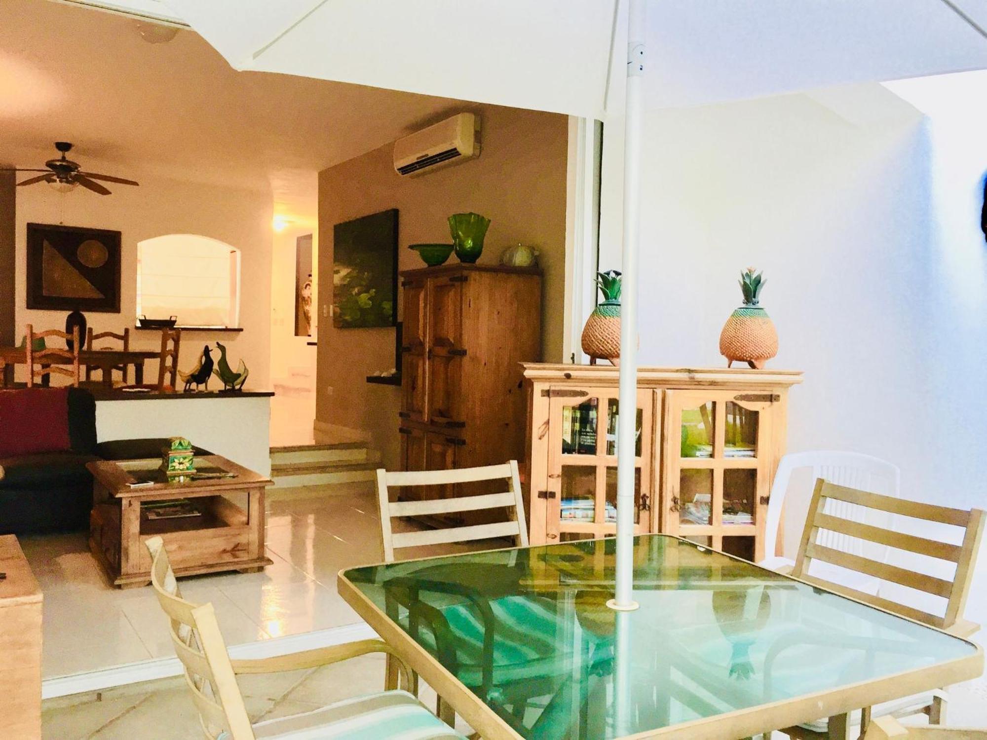 Deluxe Budget Balcony With Swimming Pool Air Conditioning And Parking 3*
