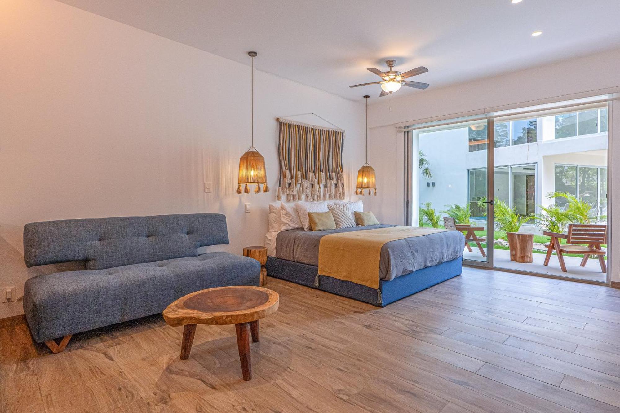Coral Breeze Hotel