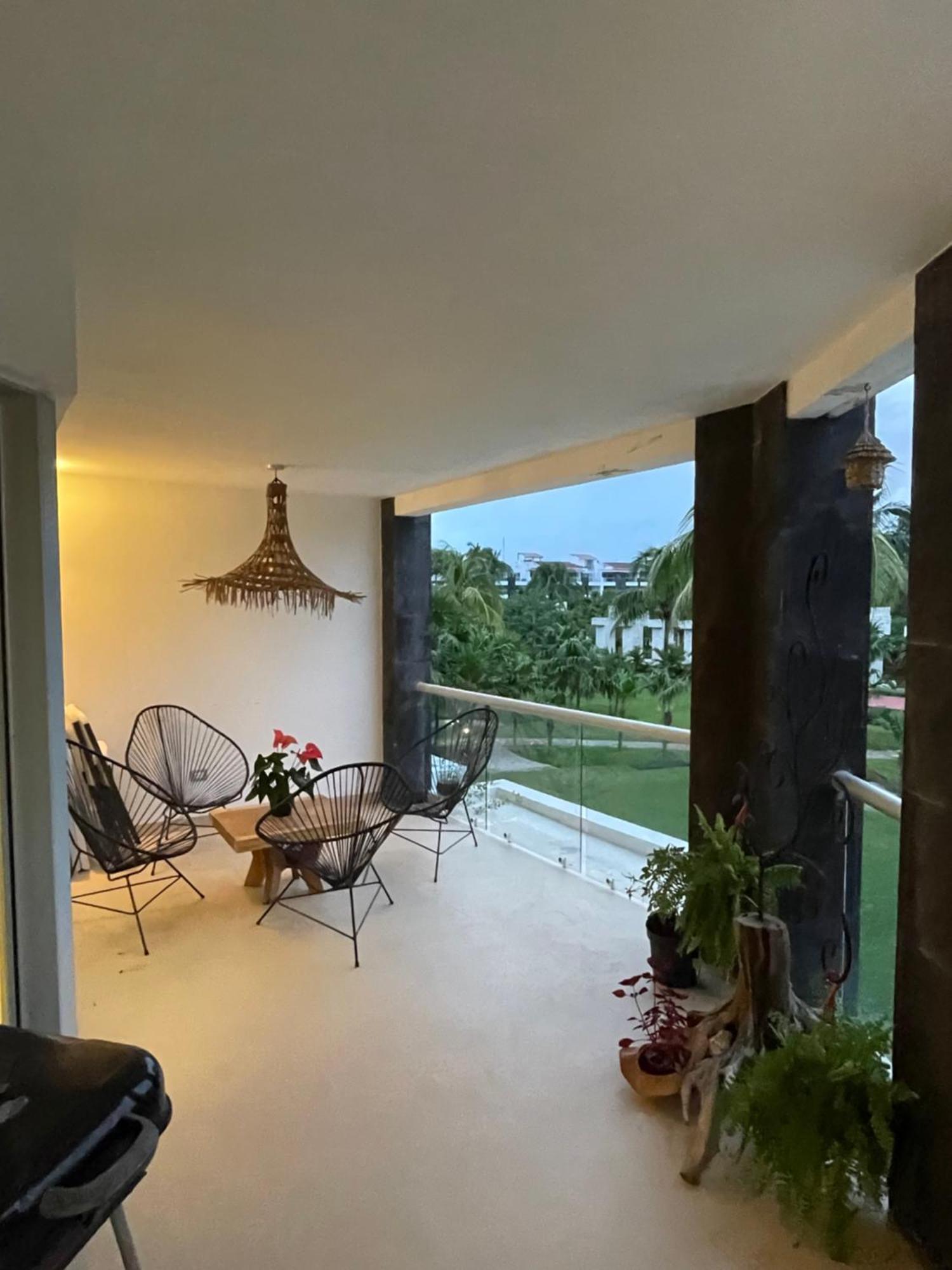 Mareazul Apartment