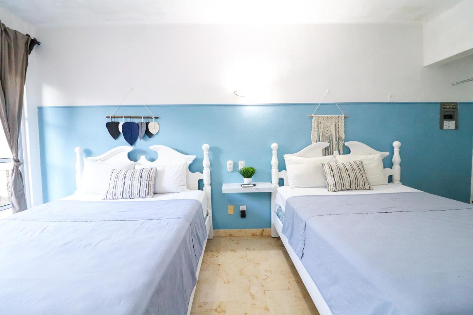 Apartment Sleep In A Pineapple Under The Sea