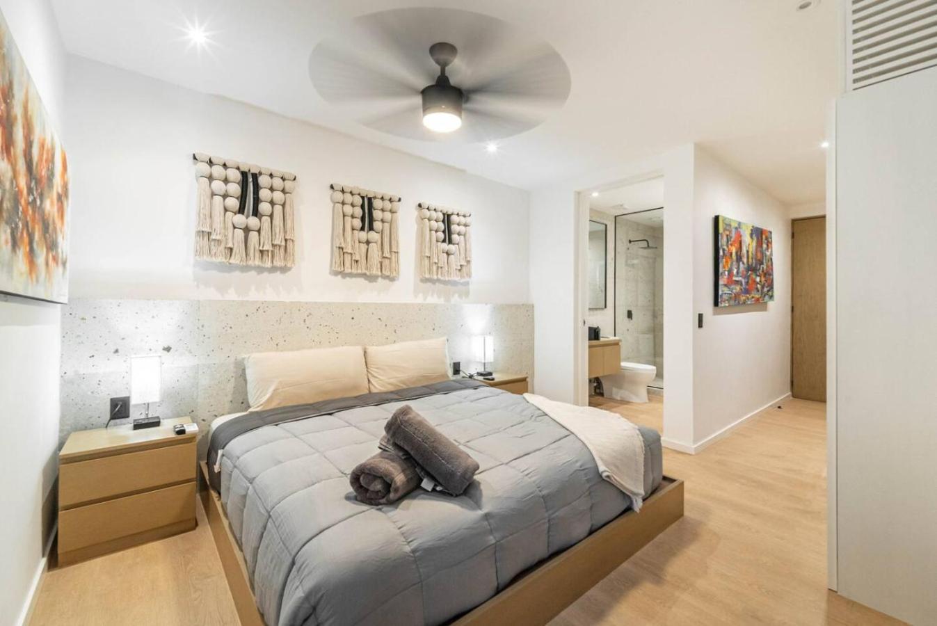 Lux With Rooftop Pool, Walk To And 5th Ave Holiday home *