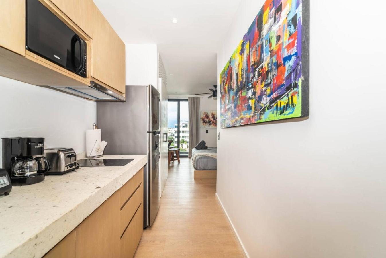Holiday home Lux With Rooftop Pool, Walk To And 5th Ave