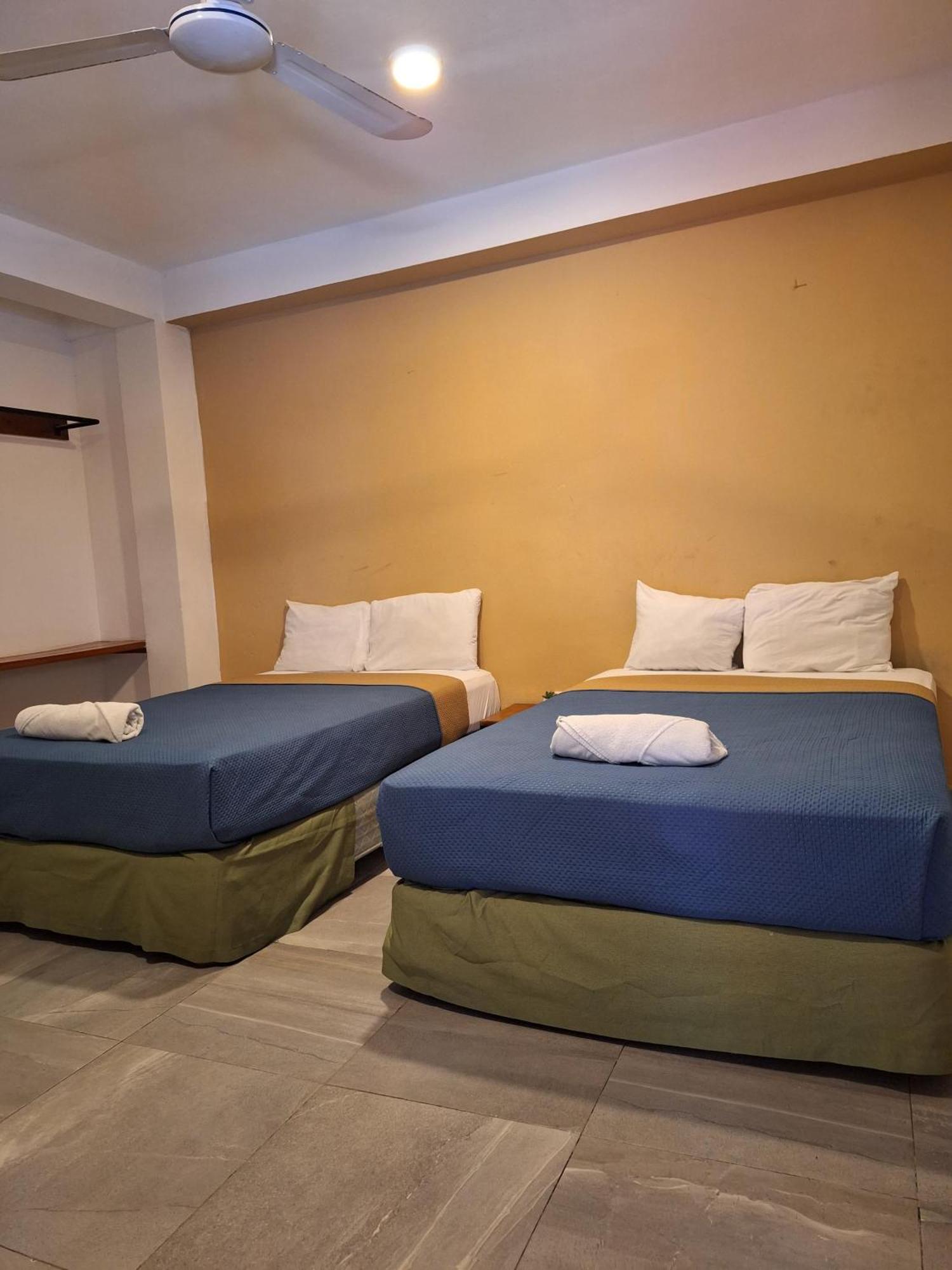 Hotel Vsi 3*
