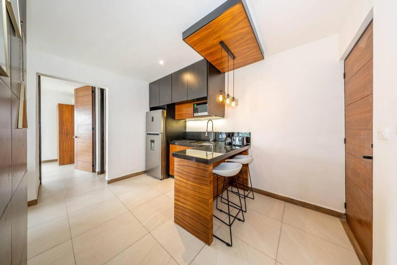 2 Bedroom Oasis With Incredible Rooftop Pool Vakantiehuis *