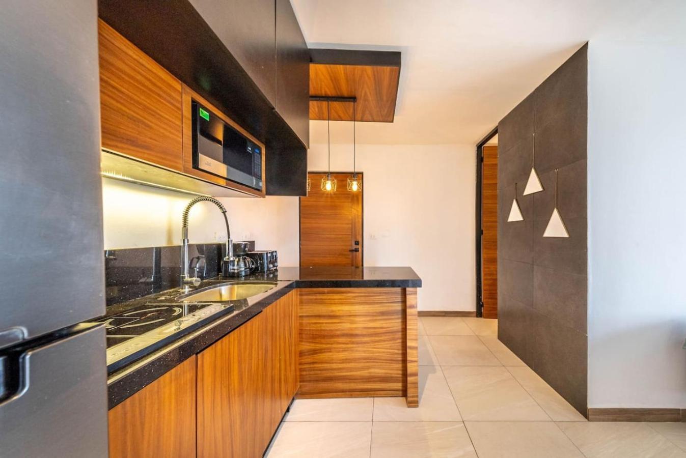 2 Bedroom Oasis With Incredible Rooftop Pool Vakantiehuis