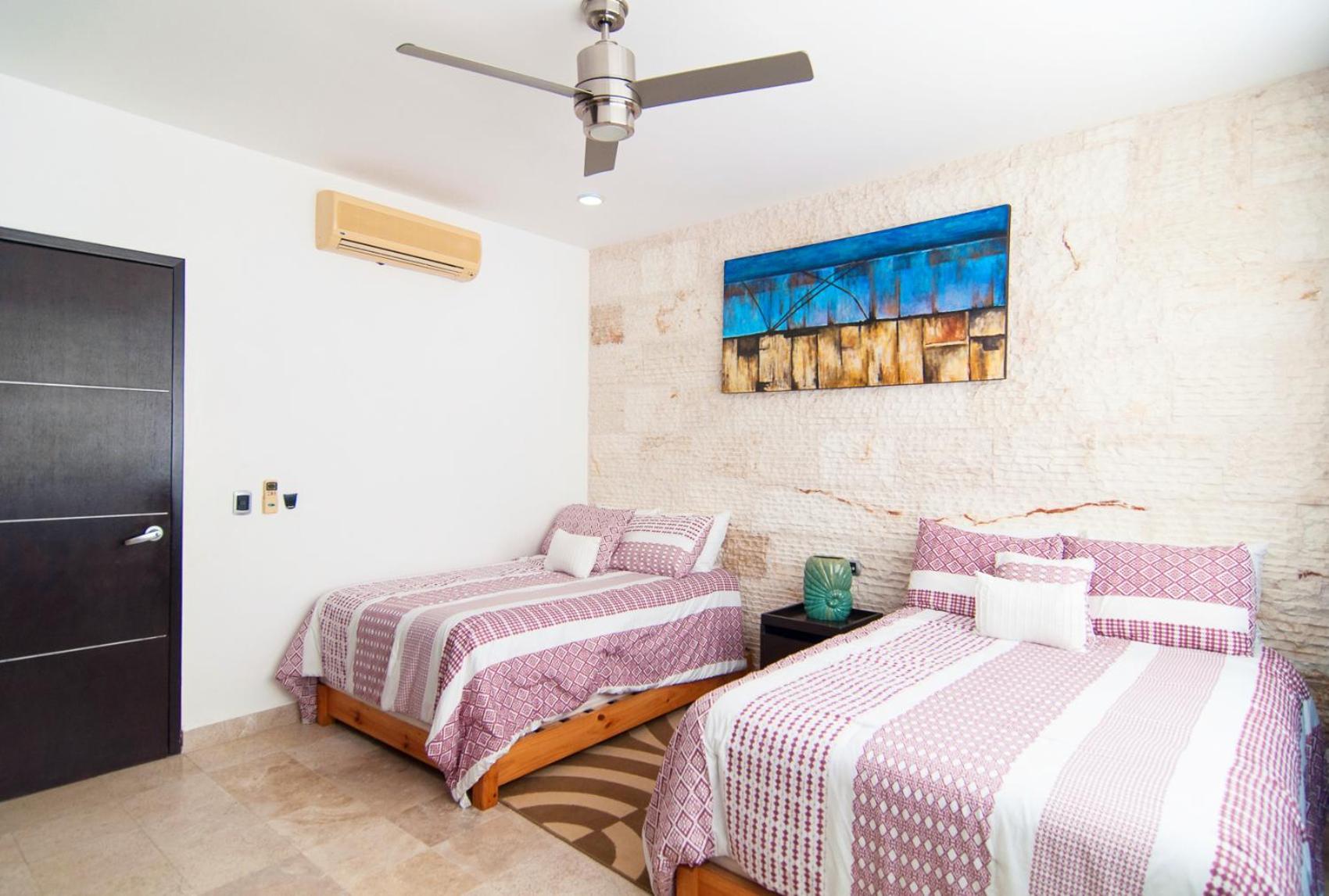 Ferienhaus Exceptional Location Near Beach, Pool-view Balcony *