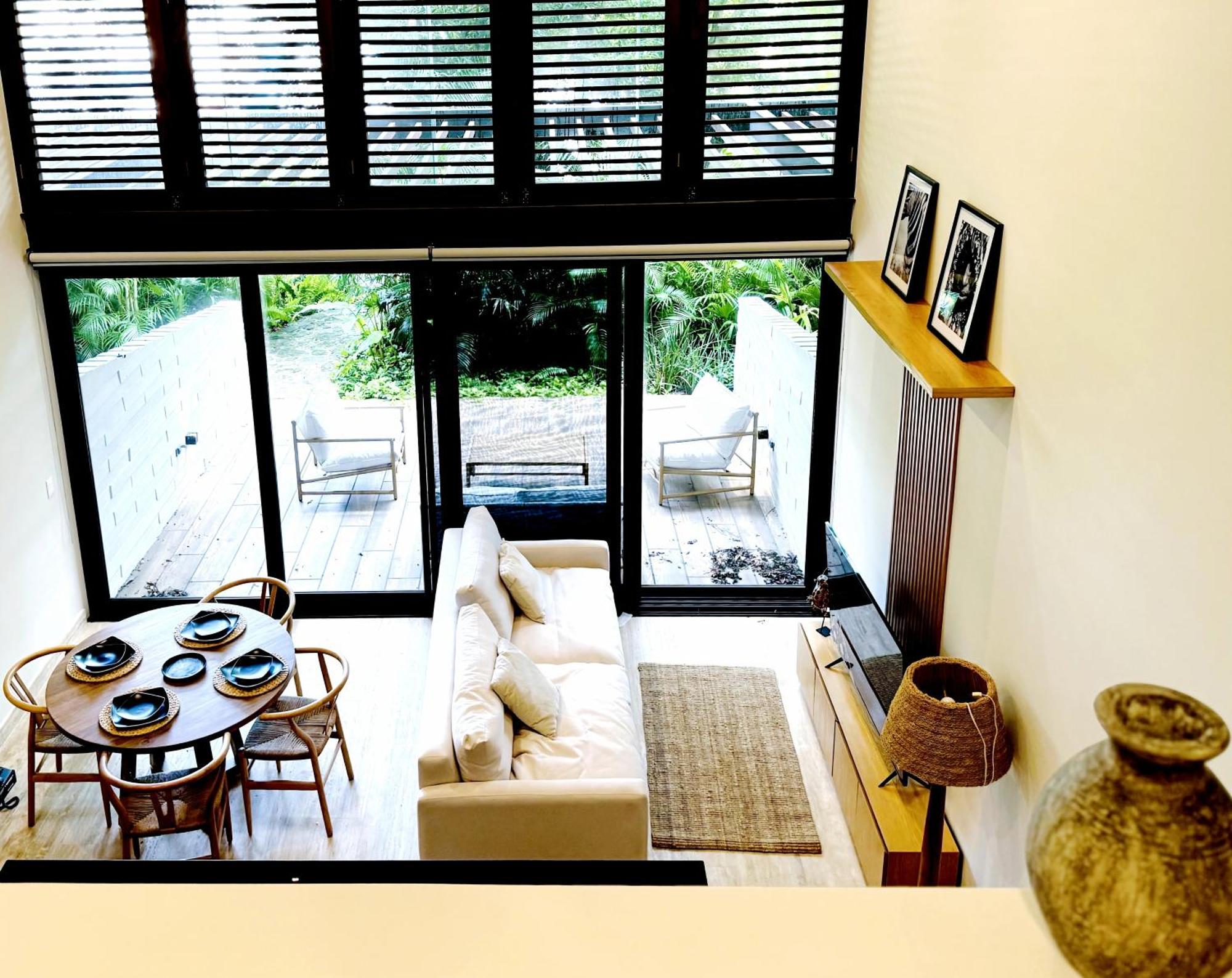 Bed & Breakfast Playacar Residents *