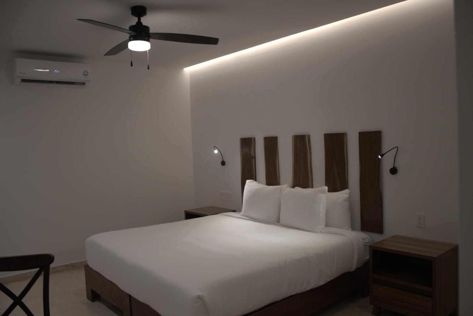 B10 - Distinctive Hotel-