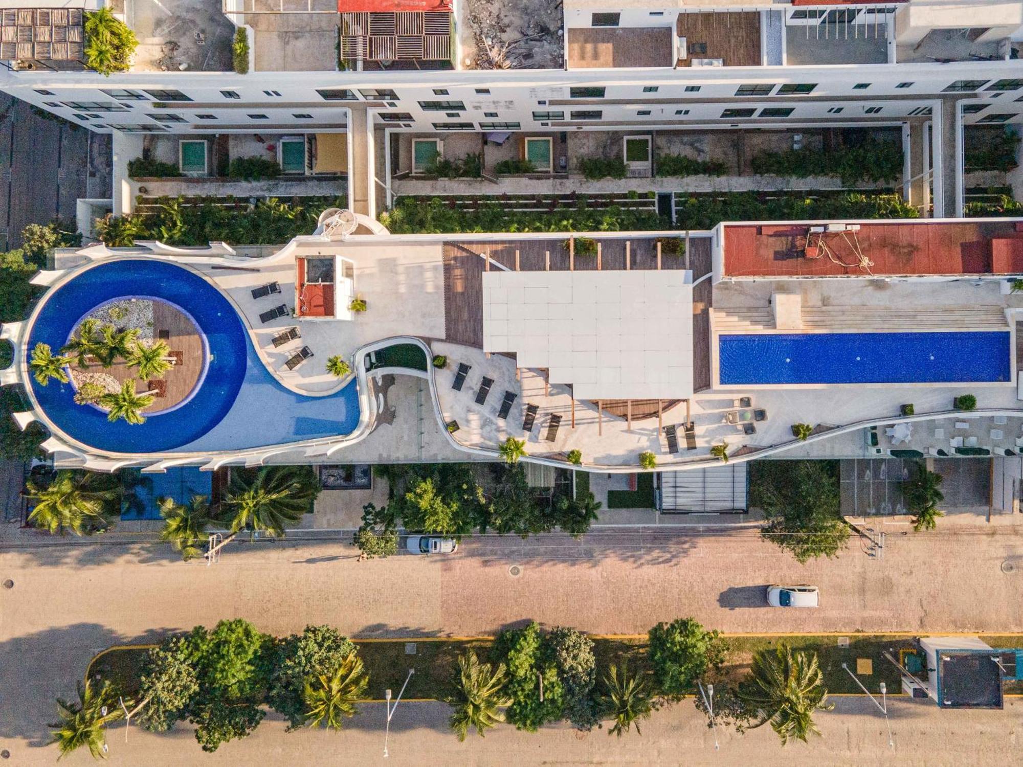 Modern 200m From & 5th Ave Playa del Carmen
