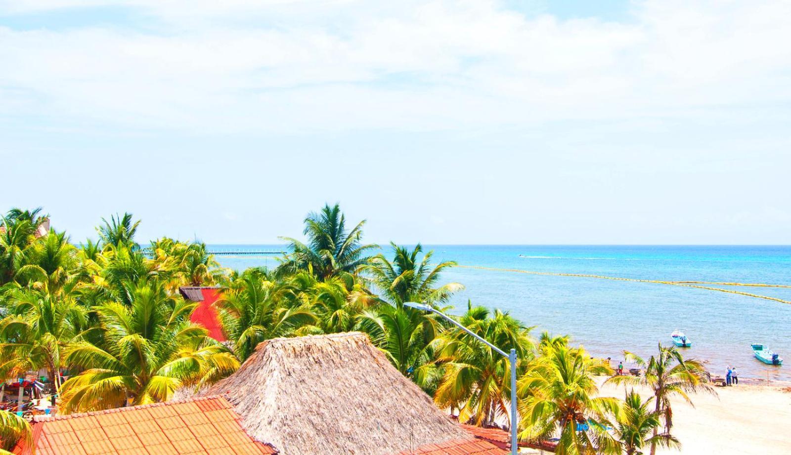 Beachfront 2br In Playa I Steps To 5th Ave! Apartment Playa del Carmen
