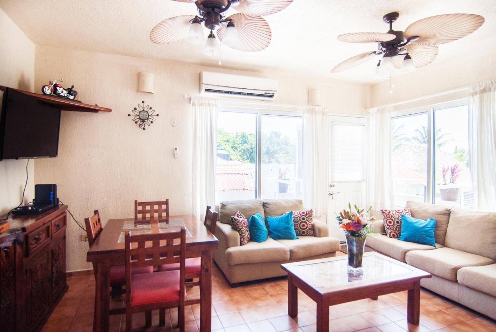 Beachfront 2br In Playa I Steps To 5th Ave! Apartment