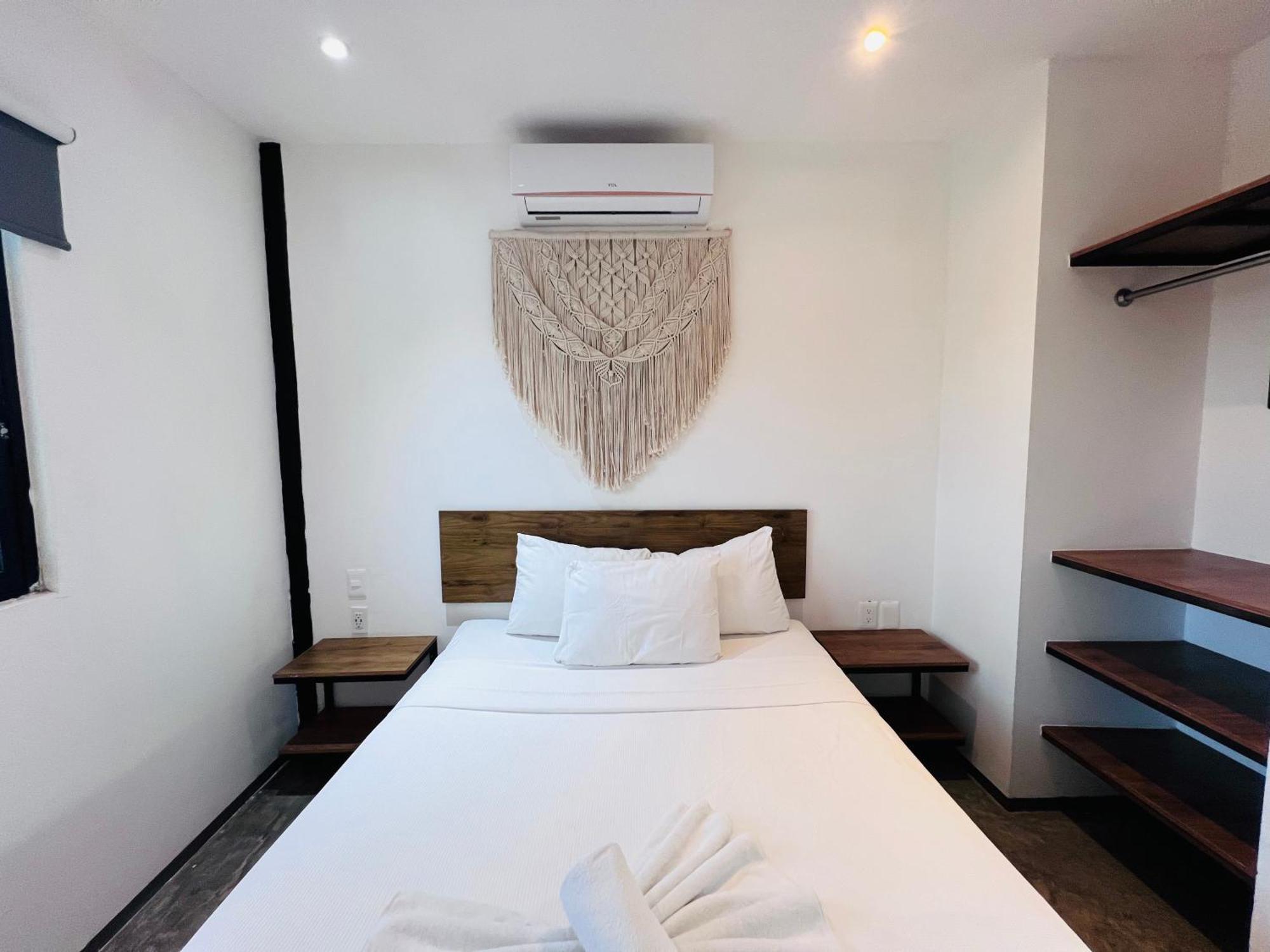 Coco Live Hotel
