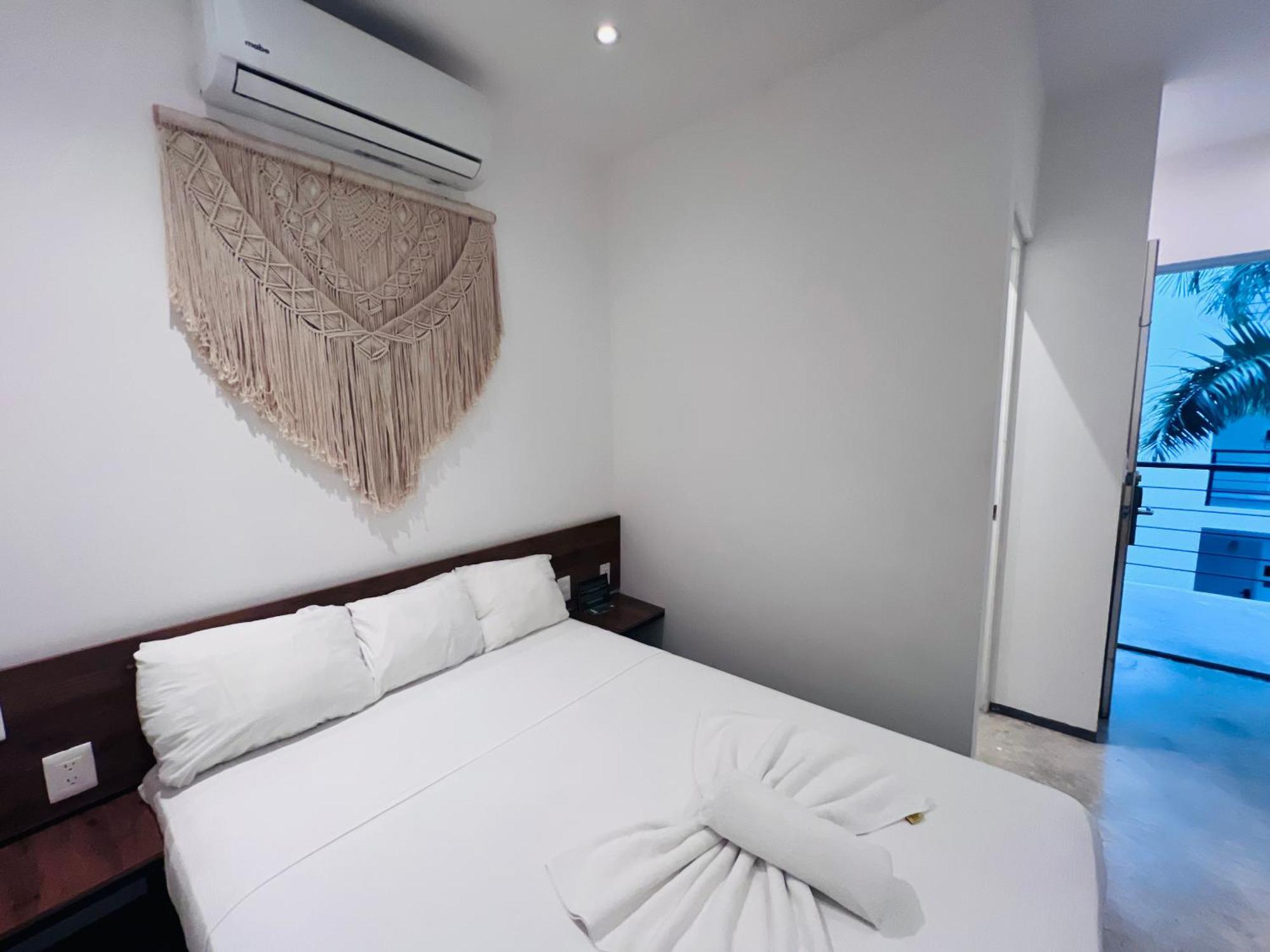 Coco Live Hotel 4*