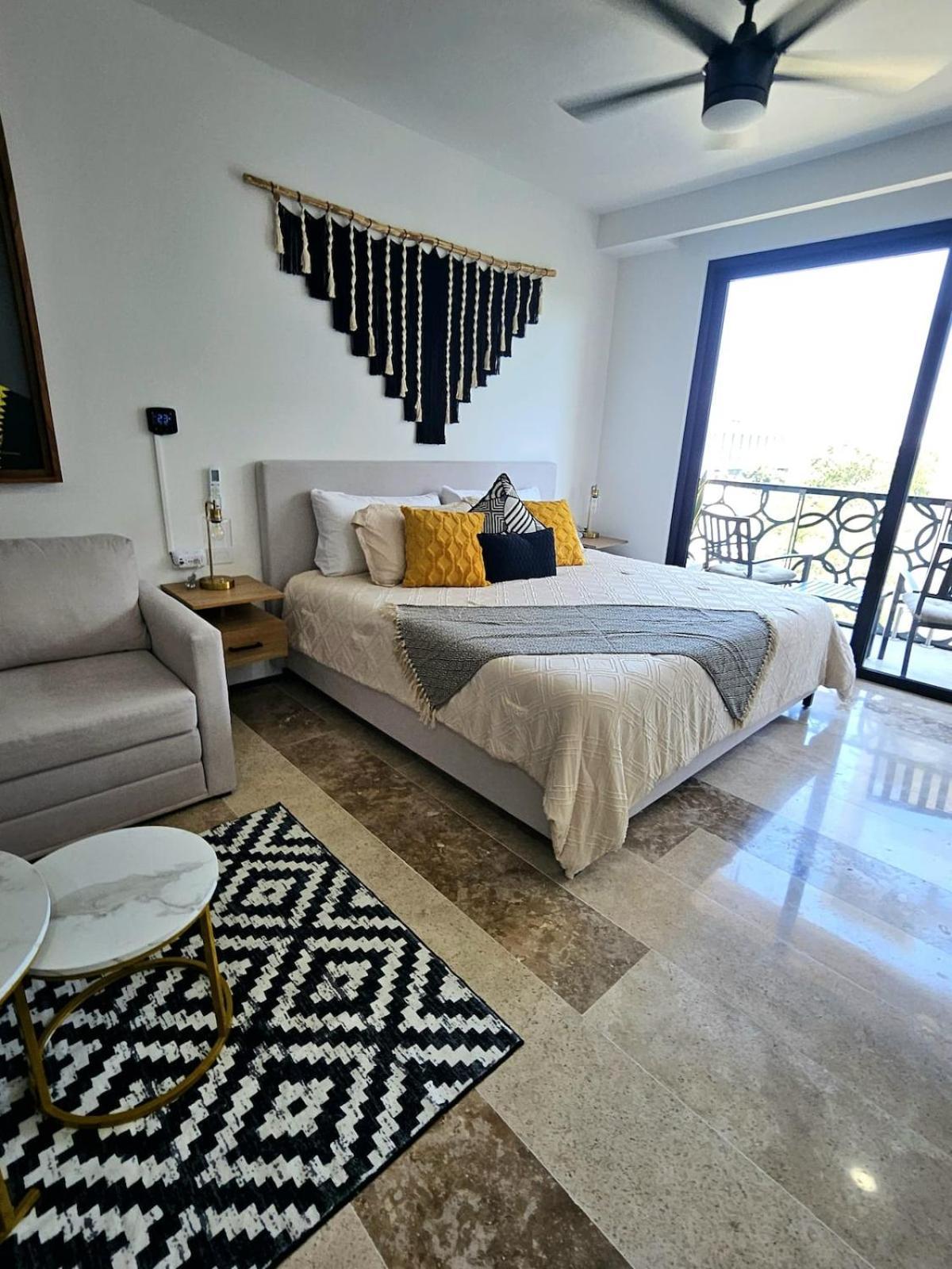 Apartment Stylish With Roof Ocean Views Near Mamitas And 5th Ave