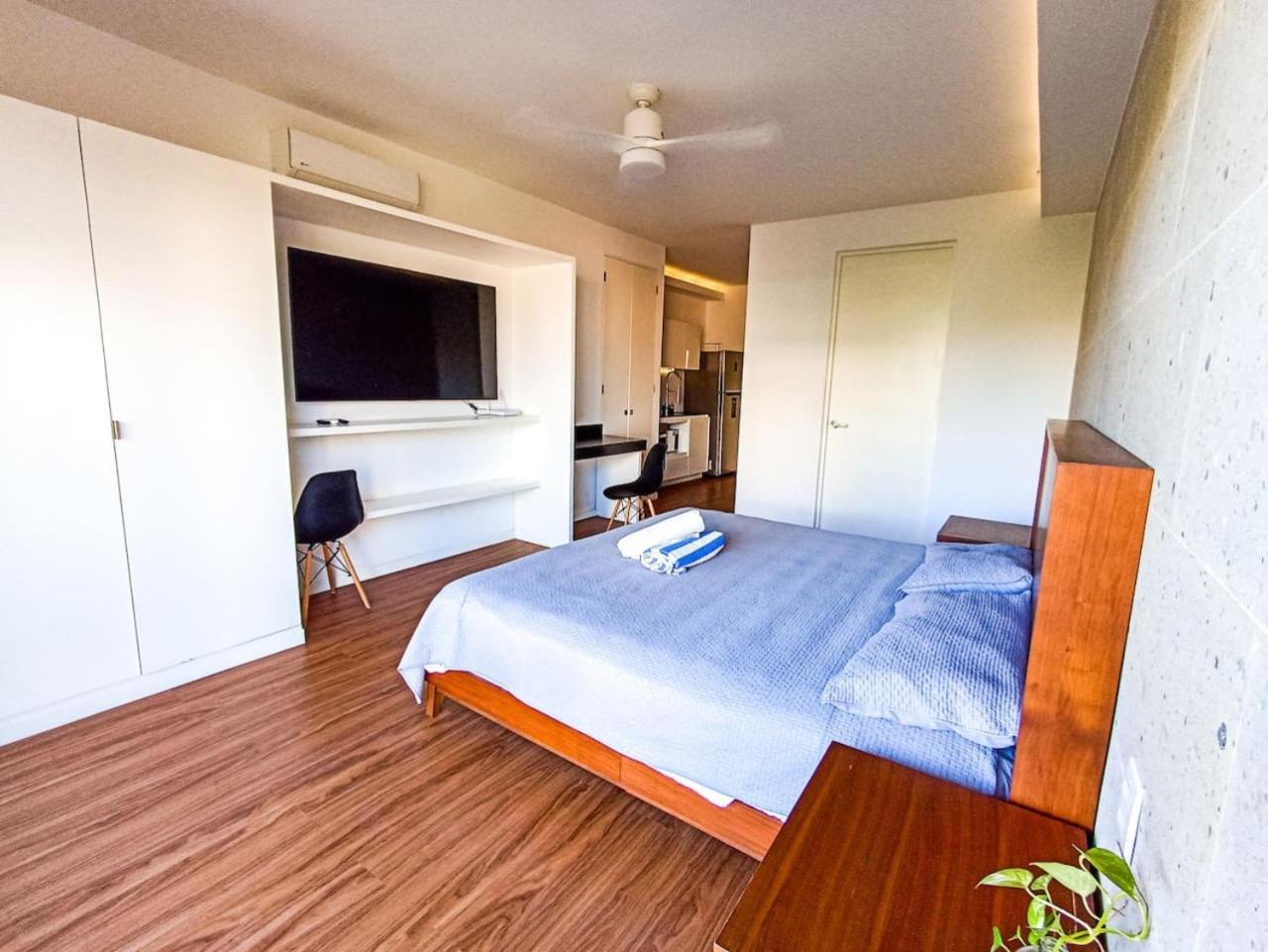 Wide With Sunny Balcony Pool Gym Steps 2 Apartment Playa del Carmen
