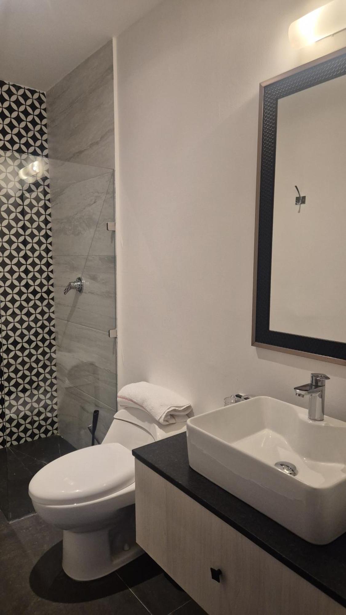 Charming Equipped Near 5th Avenue Apartment *