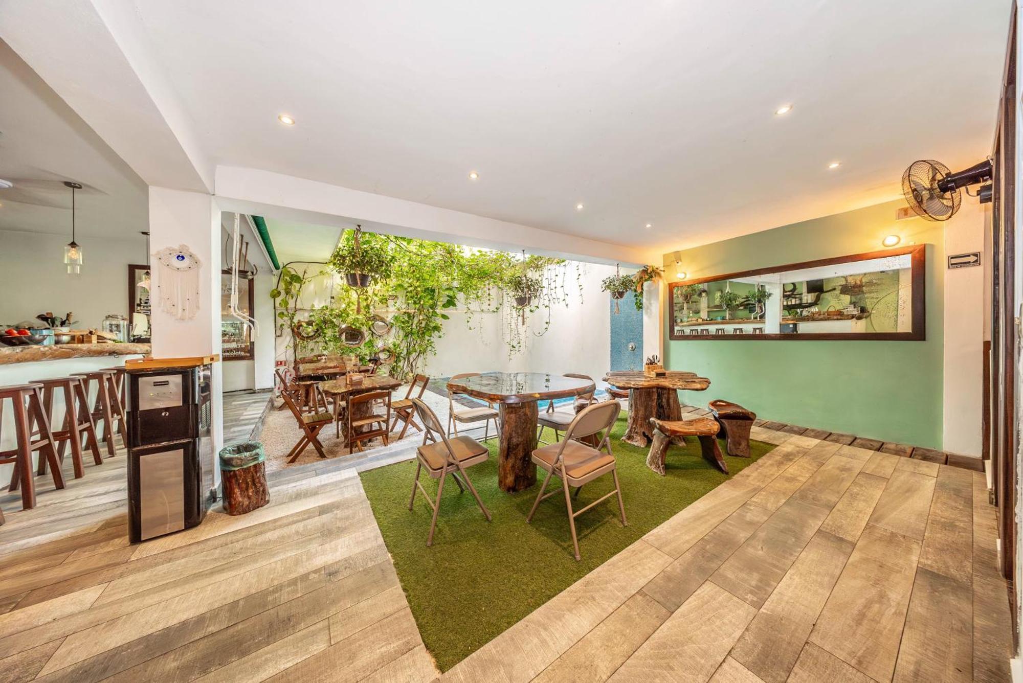The Village Boutique 3*