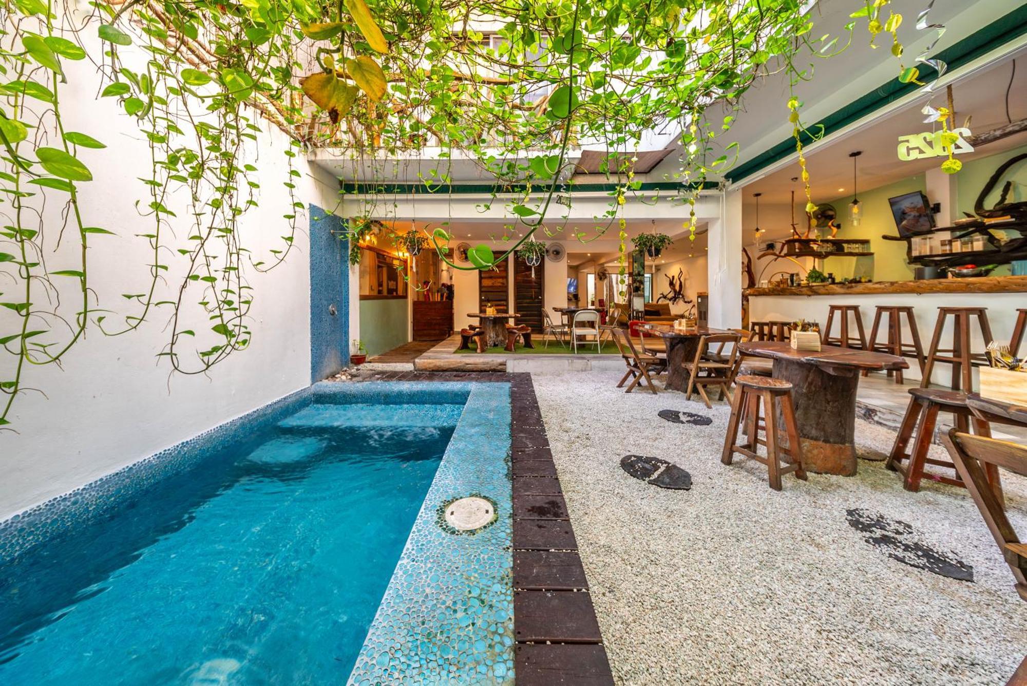Hotel The Village Boutique 3*