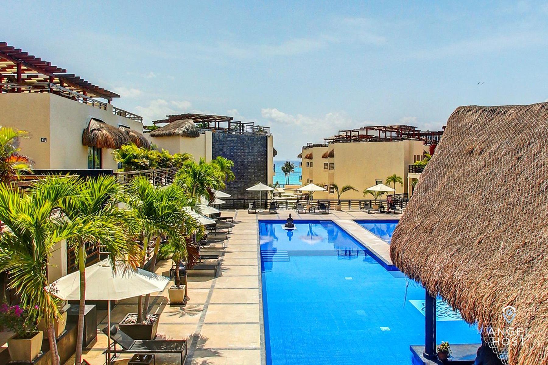 Beachfront Penthouse Oceanview Rooftop And Pool Holiday home Playa del Carmen