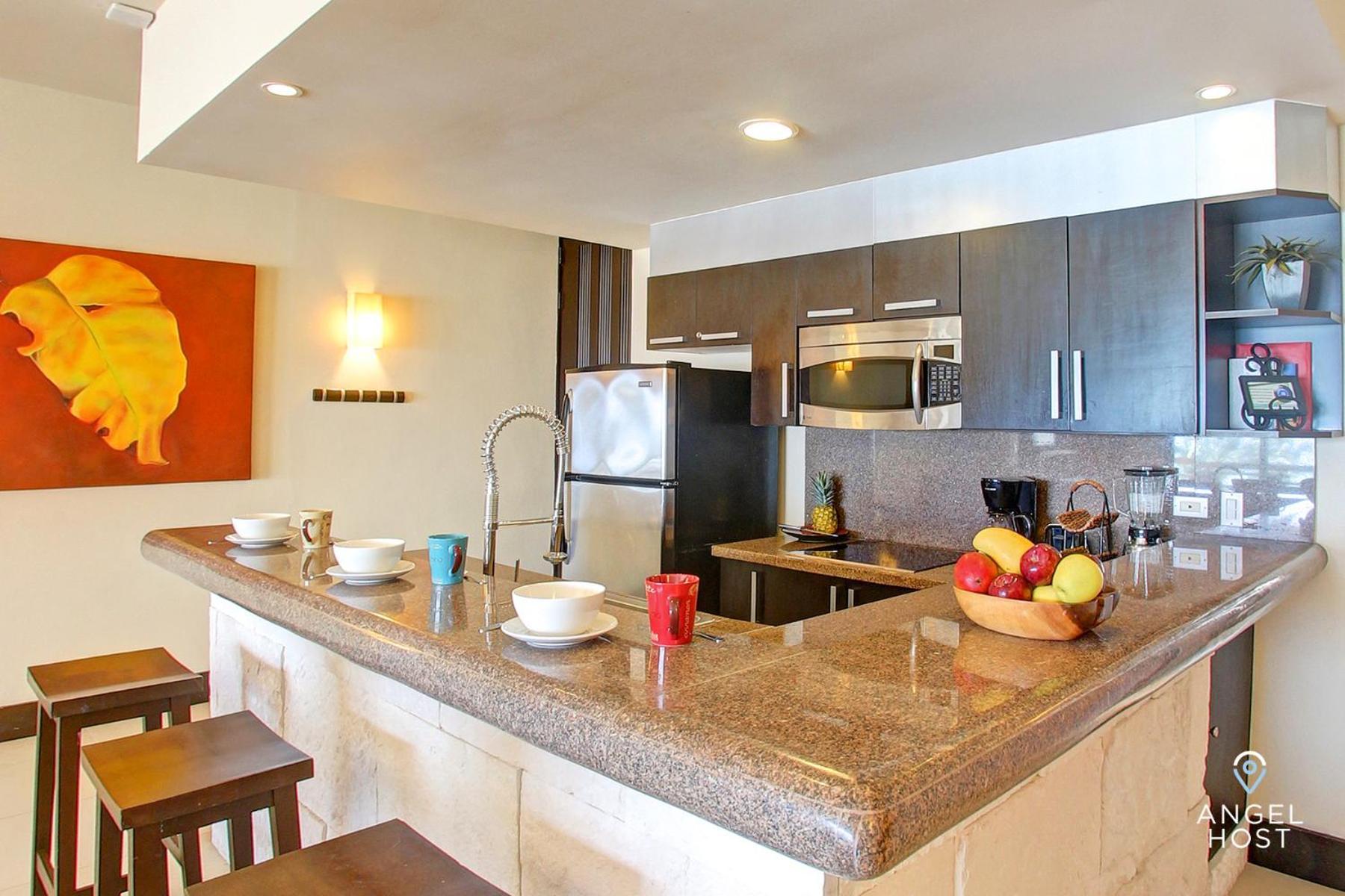 Beachfront Penthouse Oceanview Rooftop And Pool Playa del Carmen