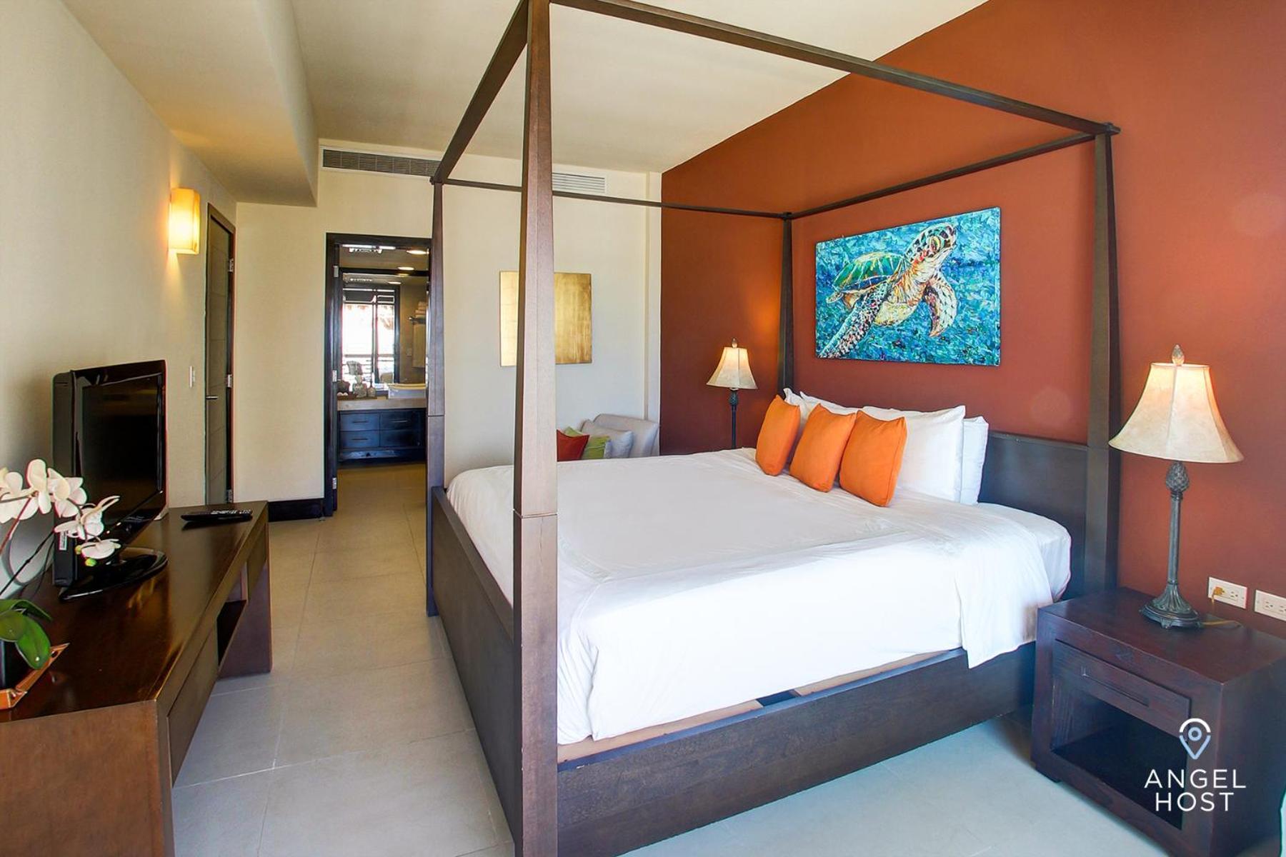 Beachfront Penthouse Oceanview Rooftop And Pool Holiday home *