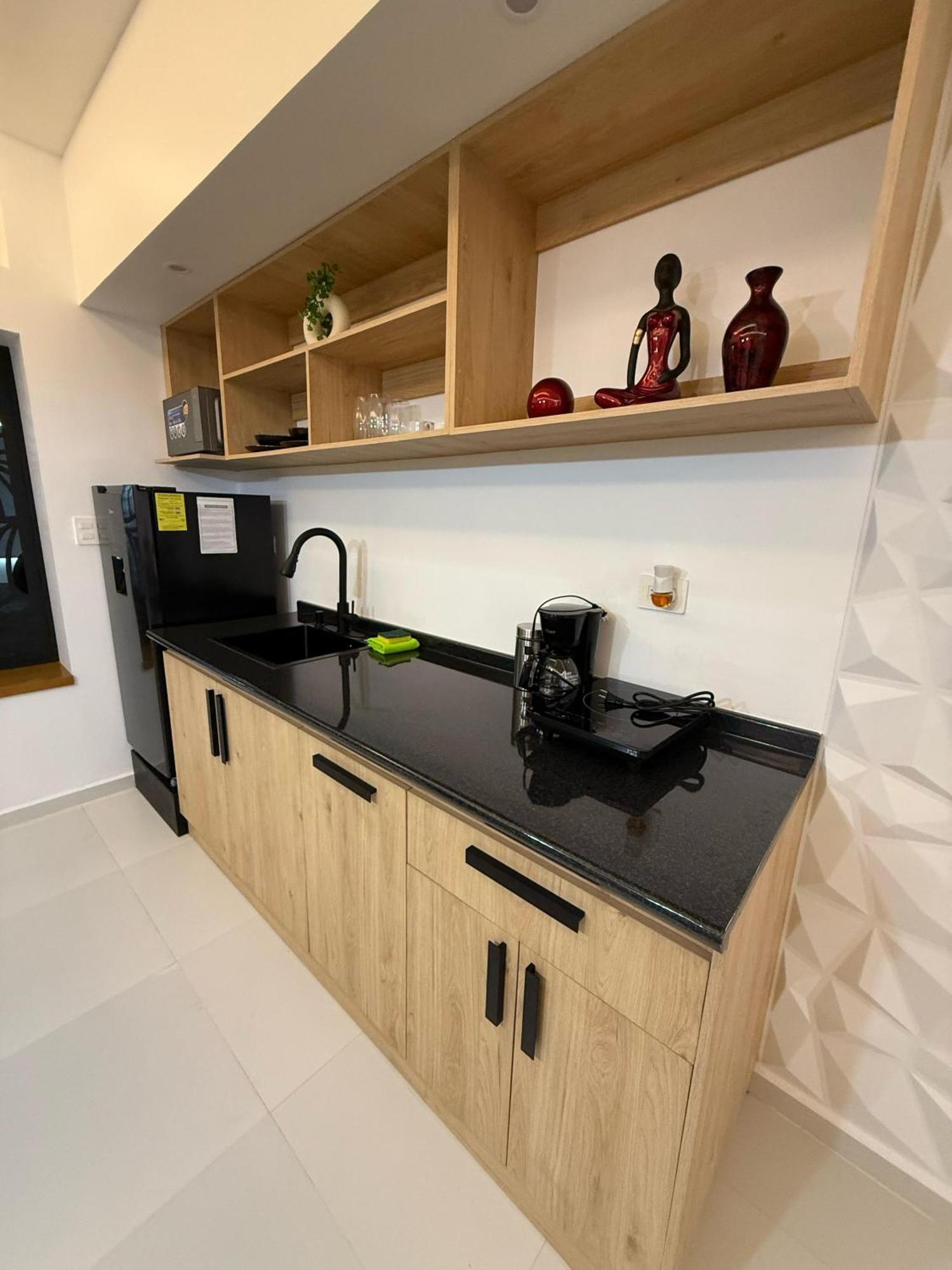 Alux Tower Aqua Apartment *