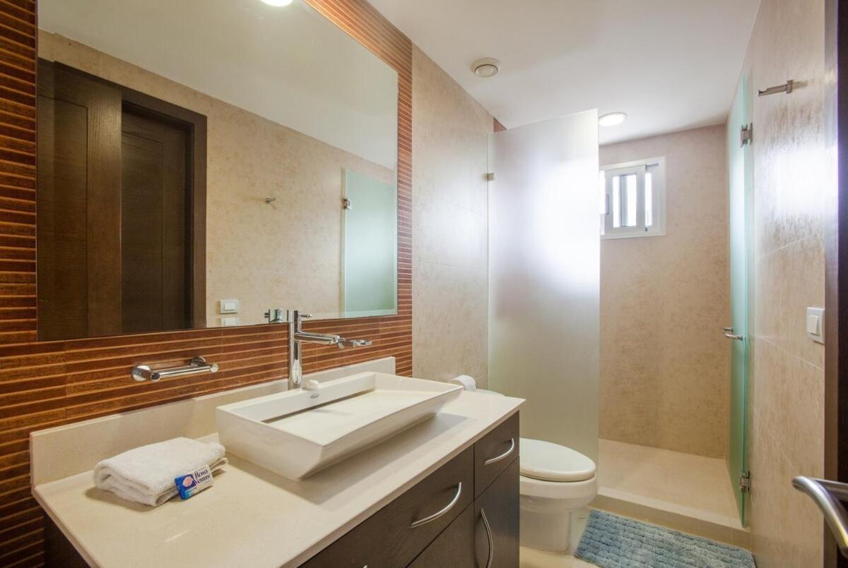 Luxury Ocean View Private Jacuzzi Mareazul *