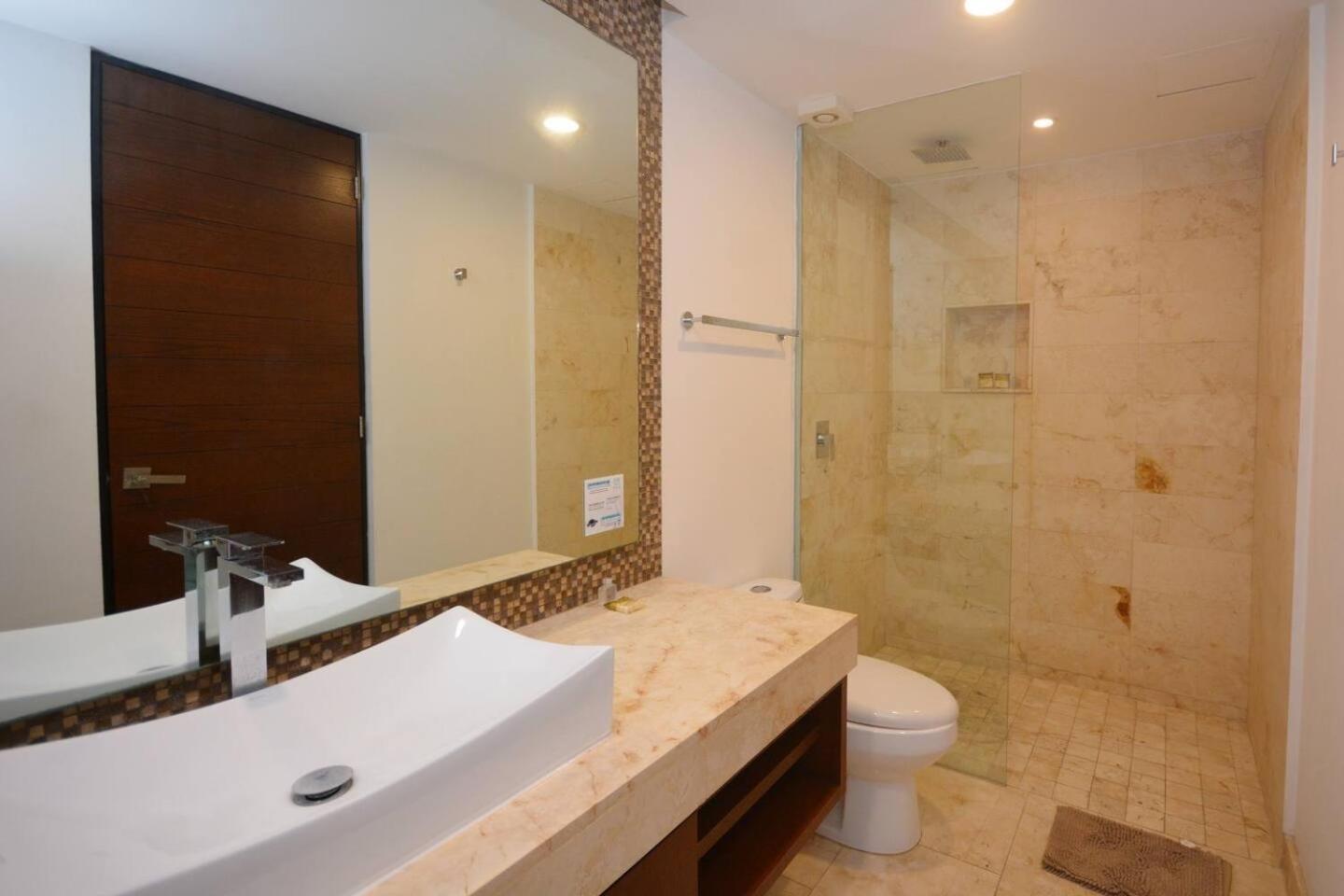 Fabulous In The Center Of Playa Apartment *