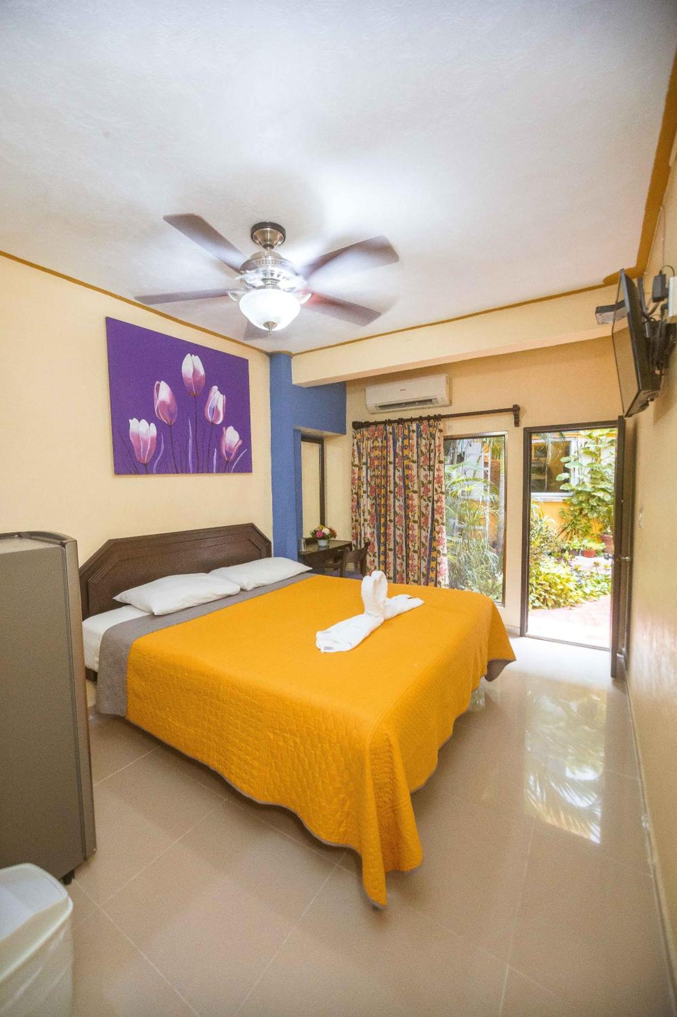 Melina Hotel