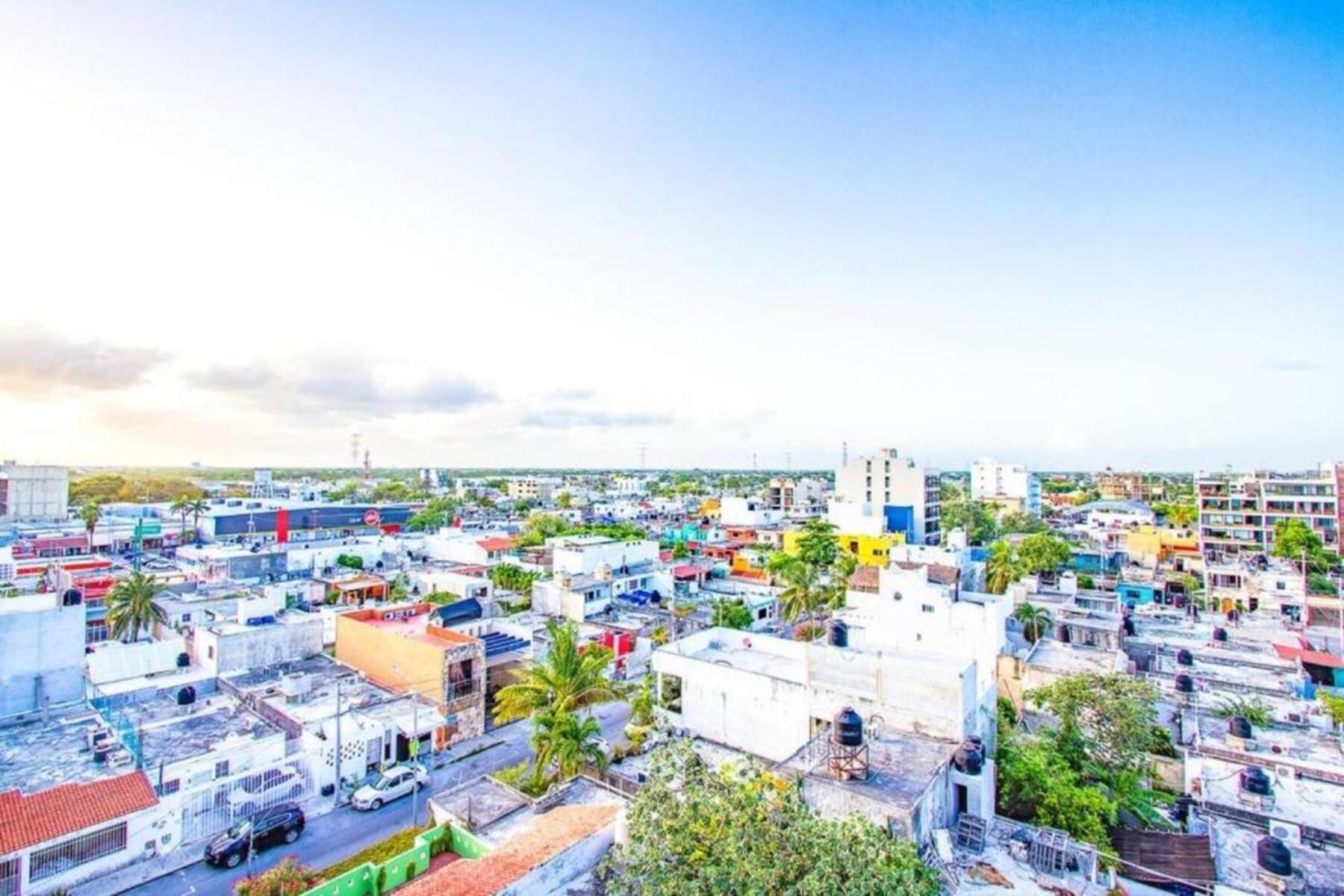 Radiant Rooftop Pool At Menesse 38th Perfect Location * Playa del Carmen
