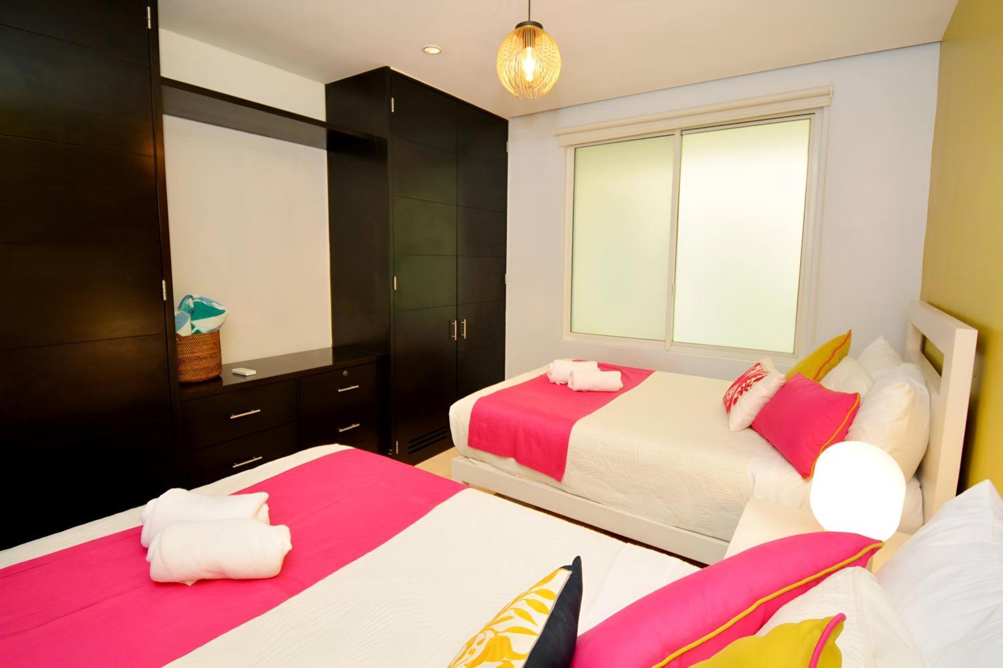 Apartment Beachfront Location At Elements Playa del Carmen