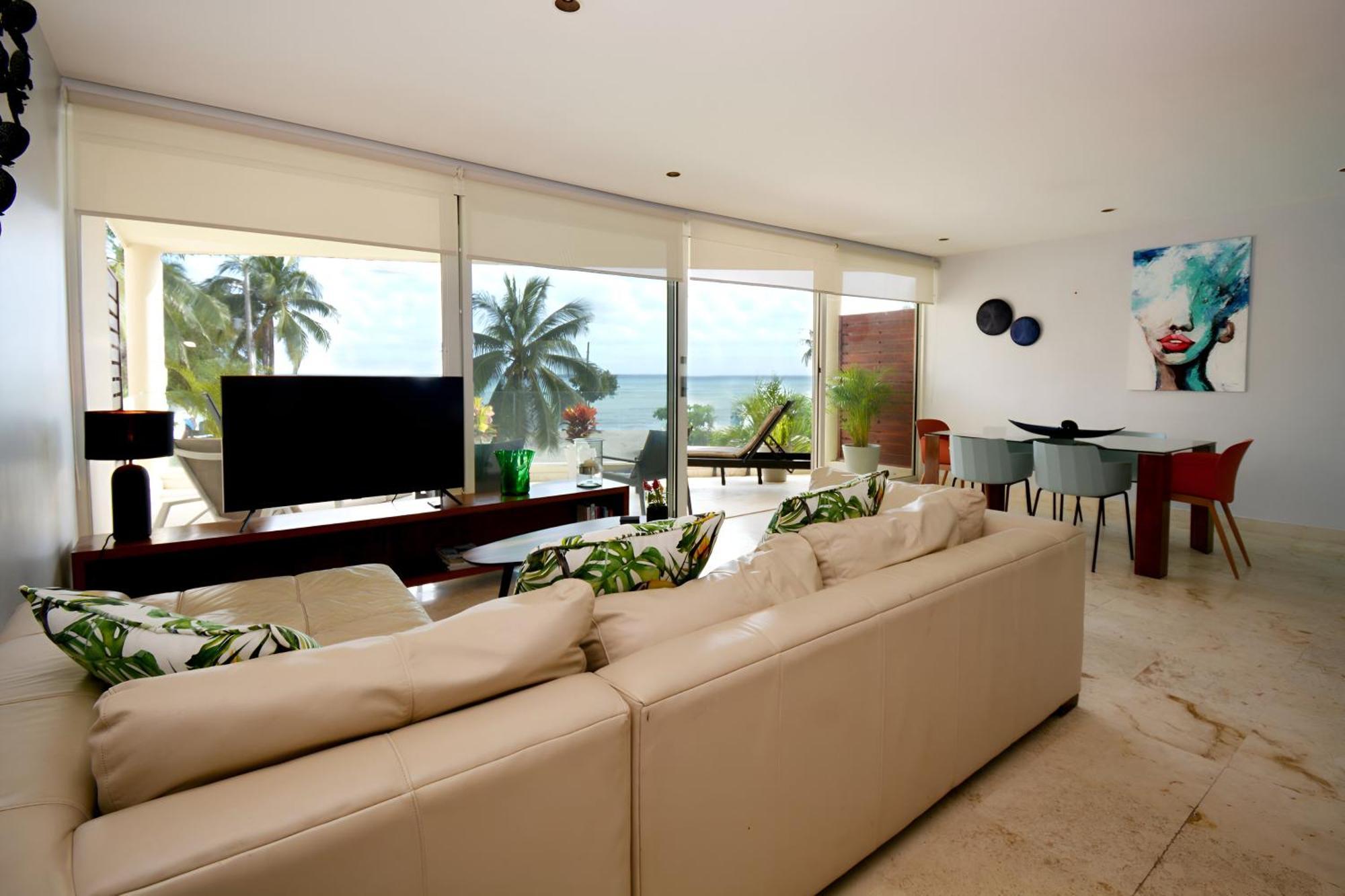 Beachfront Location At Elements Apartment