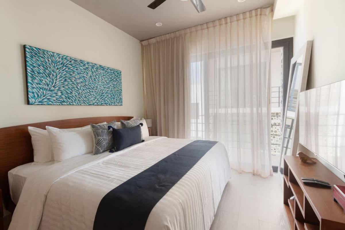 Amazing 1br Penthouse With Private Rooftop Pool Apartment
