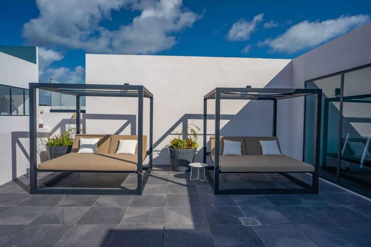 The Boat 2 Blocks From The Sea And 5th Ave 200 Mb Holiday home Playa del Carmen