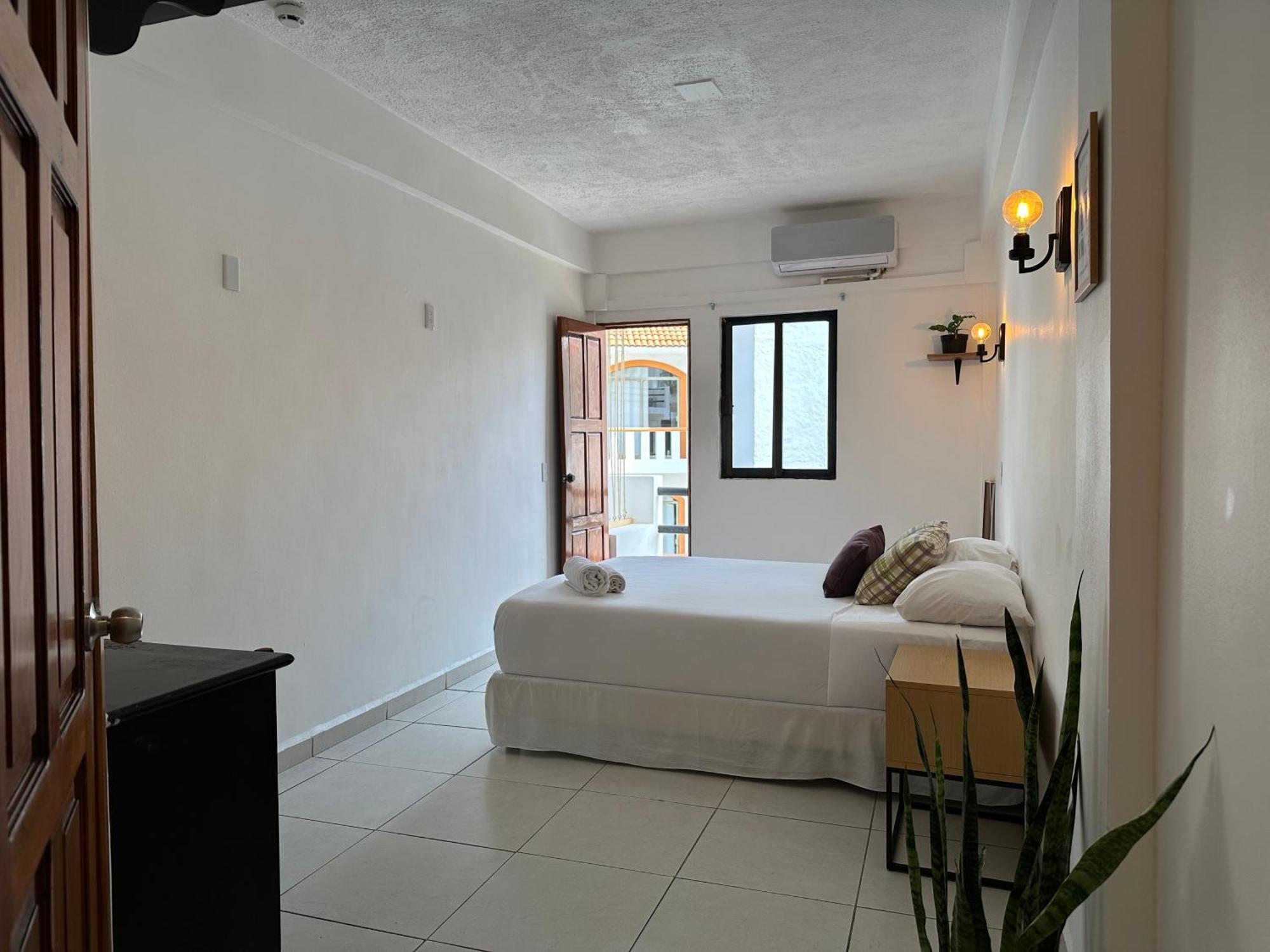 De Mar Hotel
