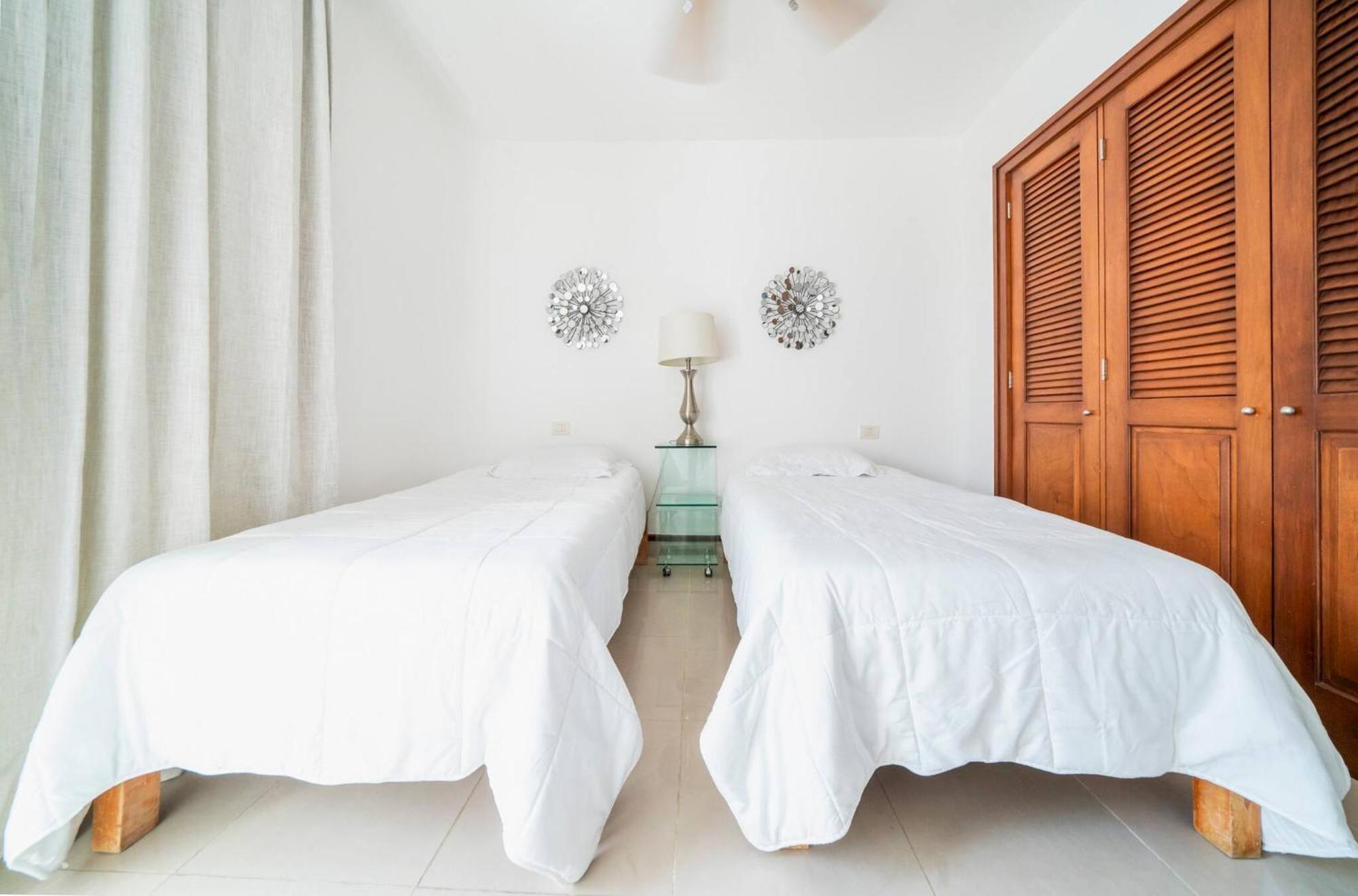 Ferienhaus 2 Bedroom With Pool, Gym & Parking - Quadra Alea - Wayak 301 *