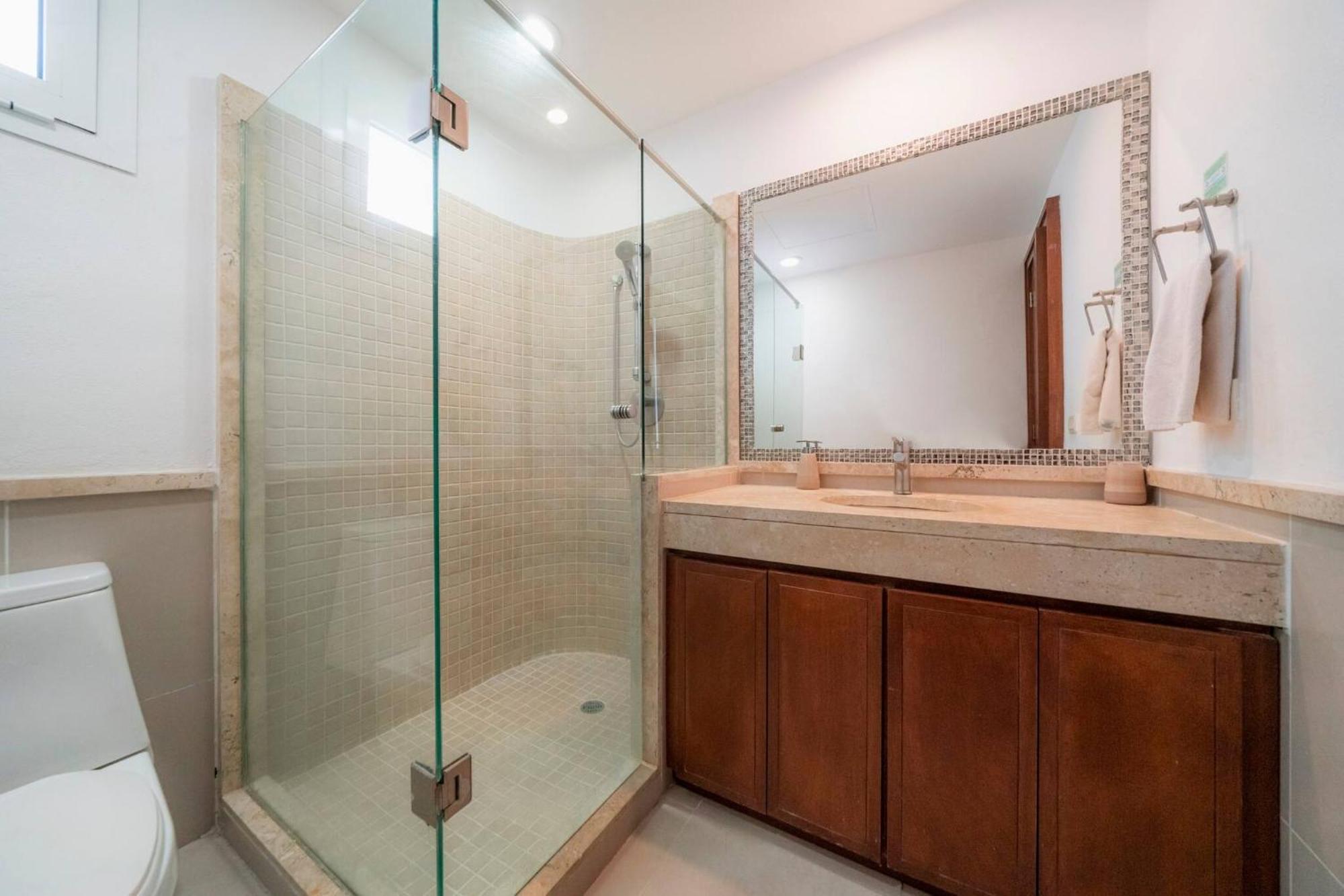 2 Bedroom With Pool, Gym & Parking - Quadra Alea - Wayak 301 Ferienhaus Playa del Carmen