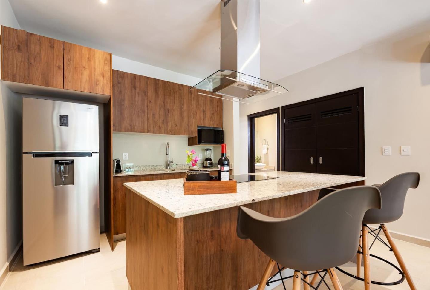 New!selvacondo12min To Beach,gym,pool,playground Vakantiehuis