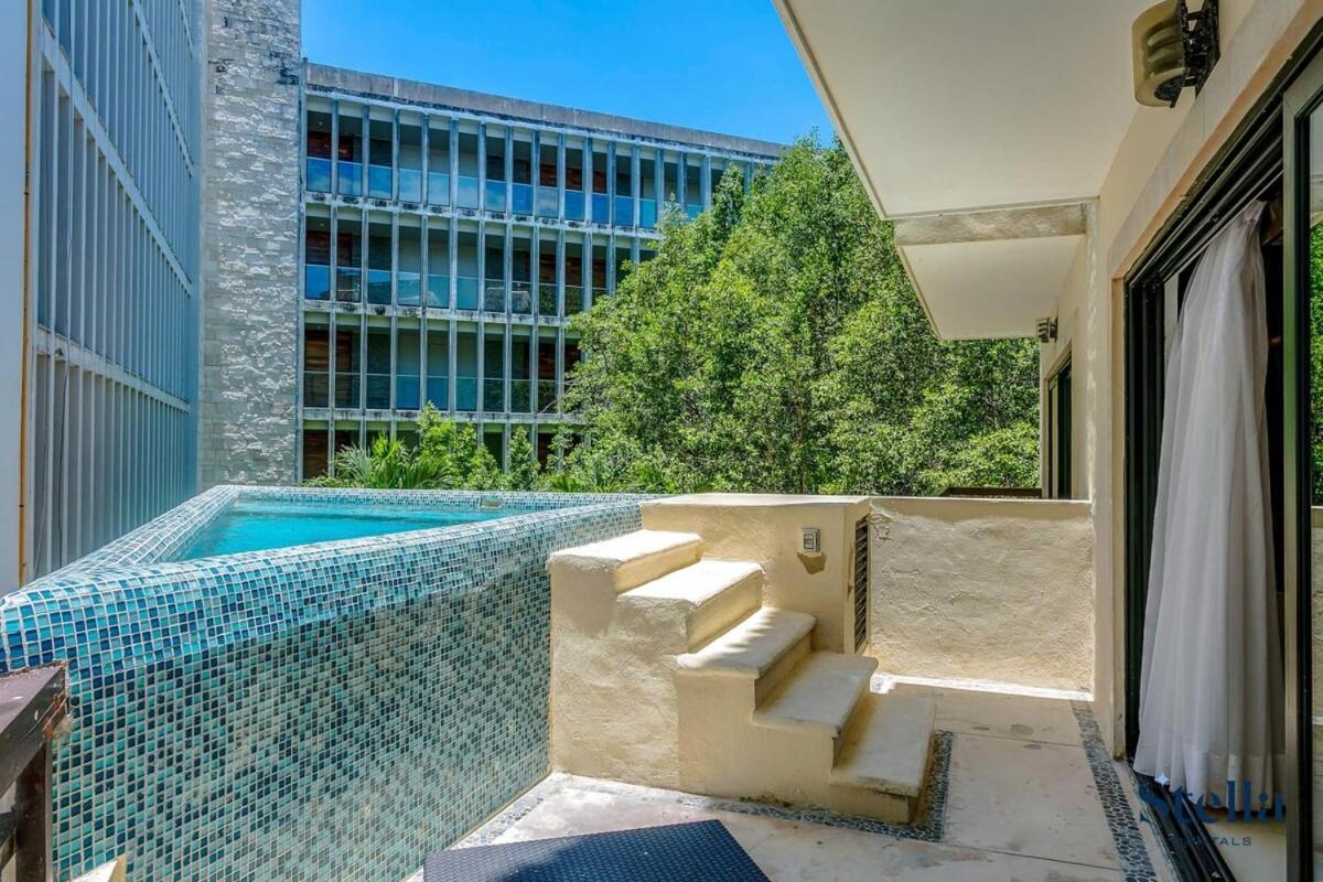 Beachfront Complex Private Patio With Pool * Playa del Carmen