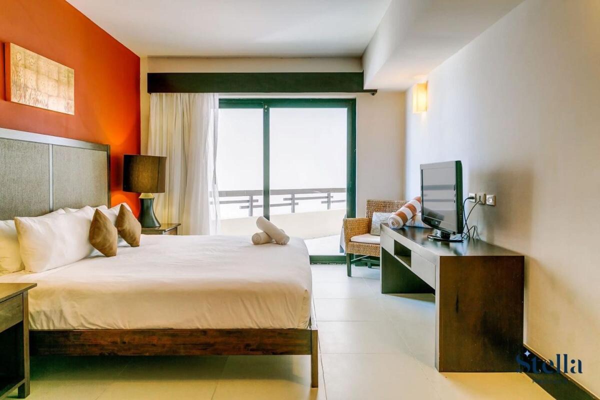 Beachfront Complex Private Patio With Pool Apartment Playa del Carmen