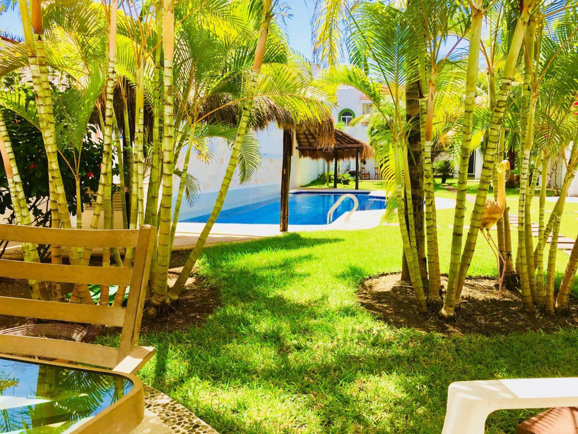 Deluxe Jacuzzi Balcony With Swimming Pool Air Conditioning And Parking Guest house Playa del Carmen