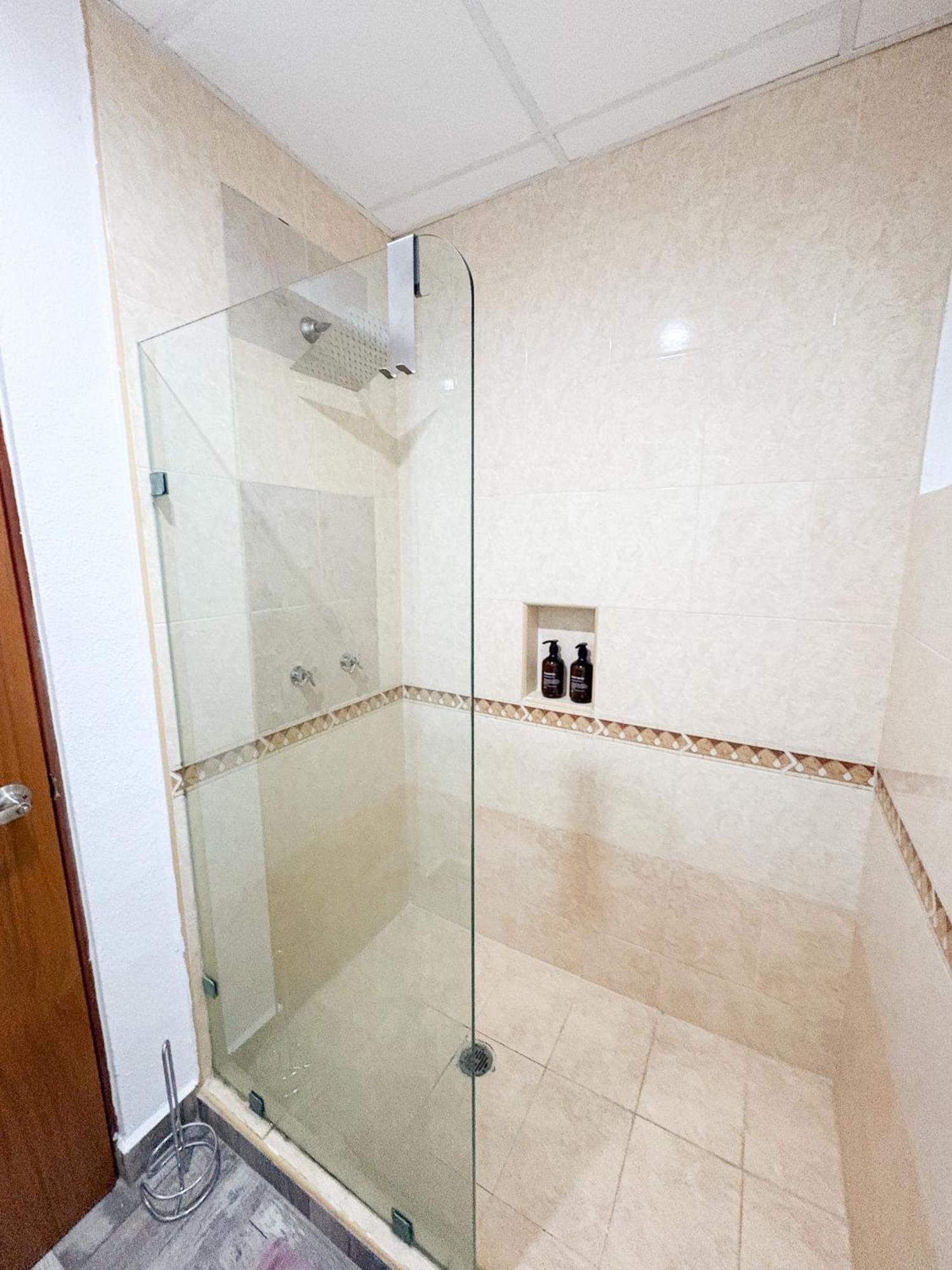 Modern 2br Apt-3 Baths-pool-wi-fi-steps To Appartement Playa del Carmen