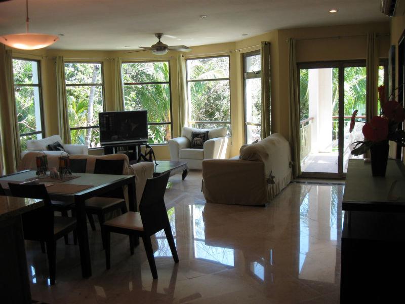 Tropical Casablanca Party Zone Playa del Carmen