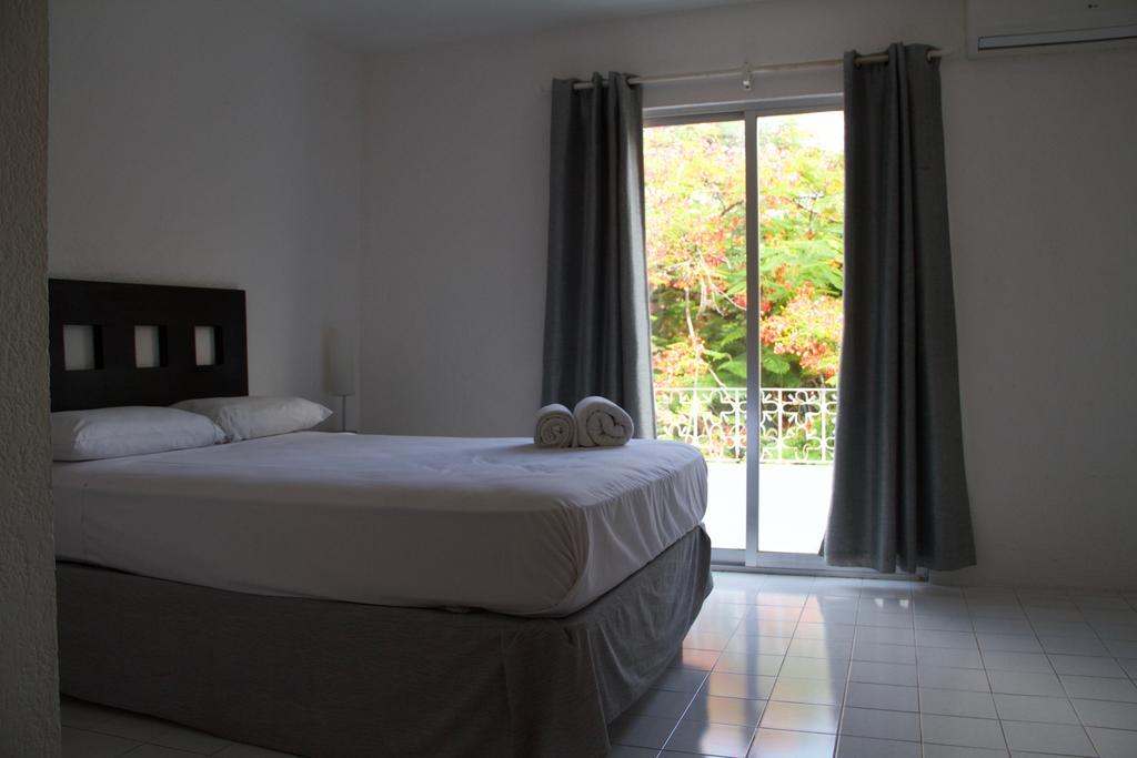 Tropical Casablanca Party Zone Hotel 3*
