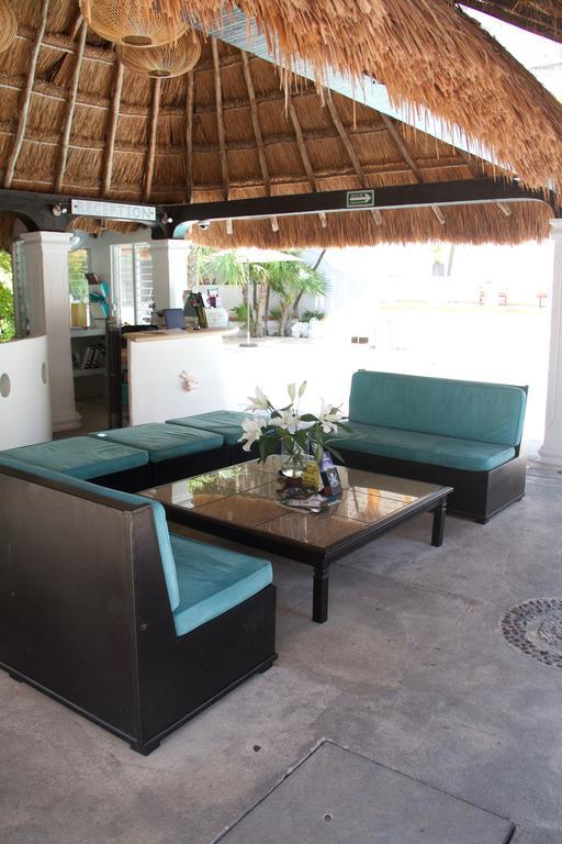 Tropical Casablanca Party Zone