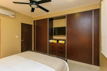 Sabbia 4102- Bedrooms All-In Suite Apartment