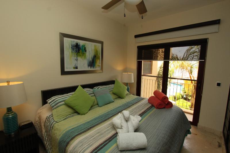 El Faro Oceanfront Apartment